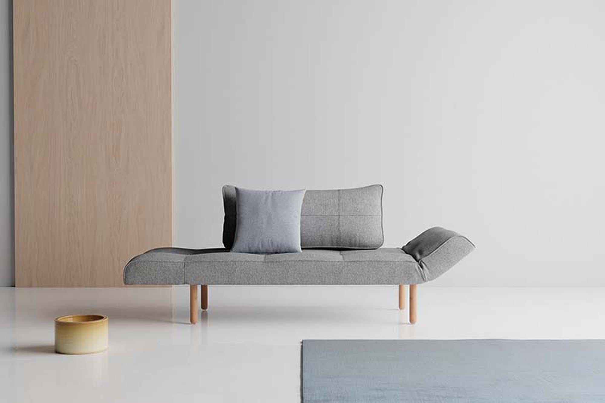 Das Zeal Klappsofa 70 Stem von Innovation Living vereint modernes Design mit vielseitiger Funktionalität – ideal für kleine Räume.