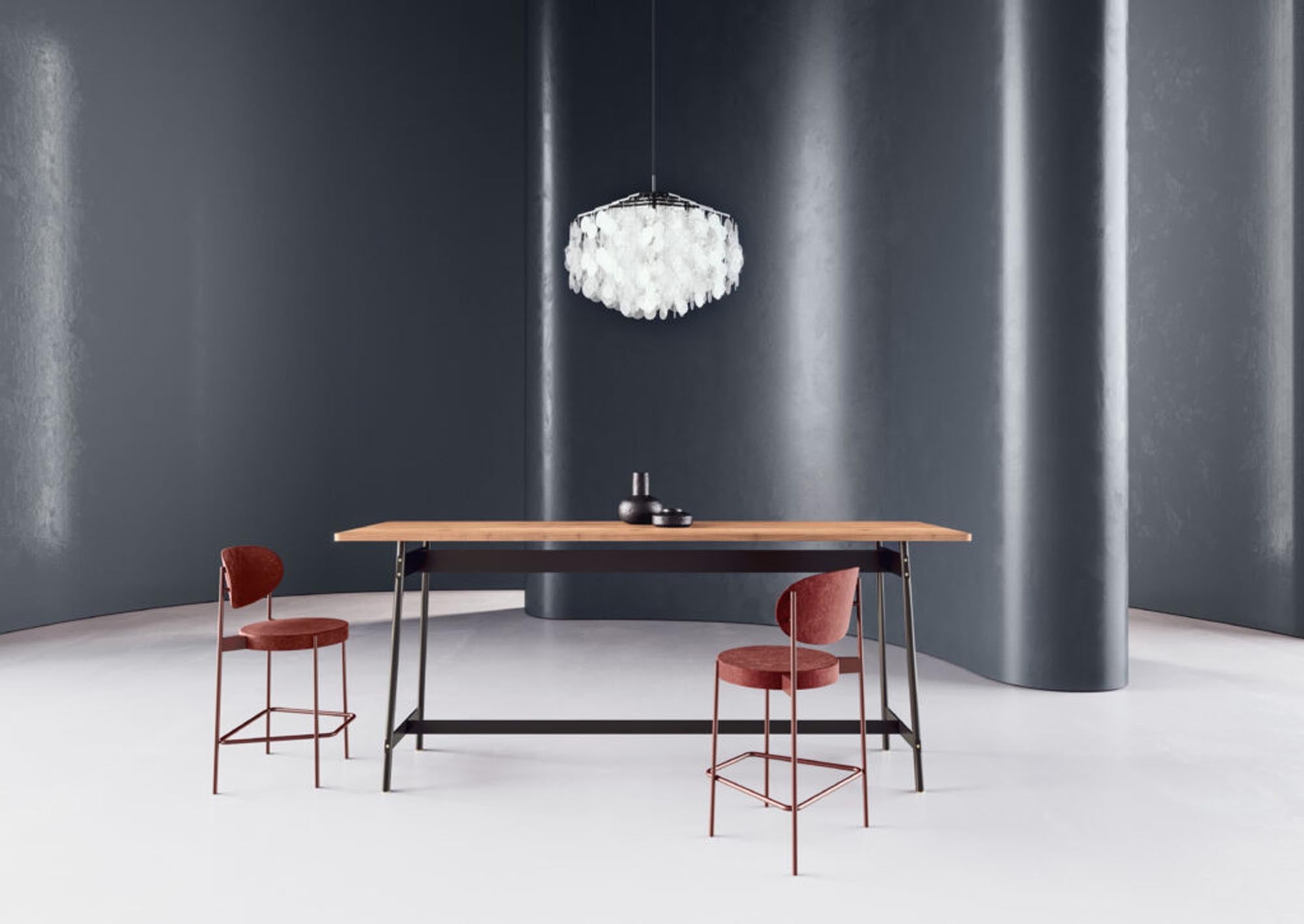 Entdecken Sie den Bartisch Any-Up von Mobimex – ideal für flexible Arbeitsplätze und kreative Meetings. Stilvoll und funktional.