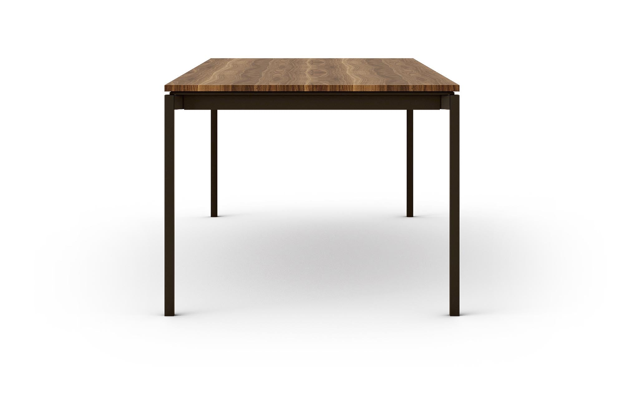 Erleben Sie den Dan Tisch von Mobimex: Ein stilvoller Holztisch, der modernes Design und praktische Nutzung harmonisch verbindet.