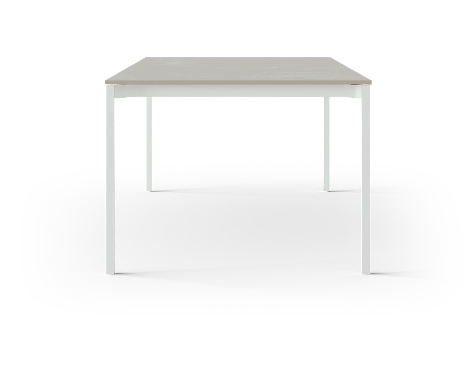 Stilvoller Dan Outside Keramiktisch von Mobimex für Terrassen.