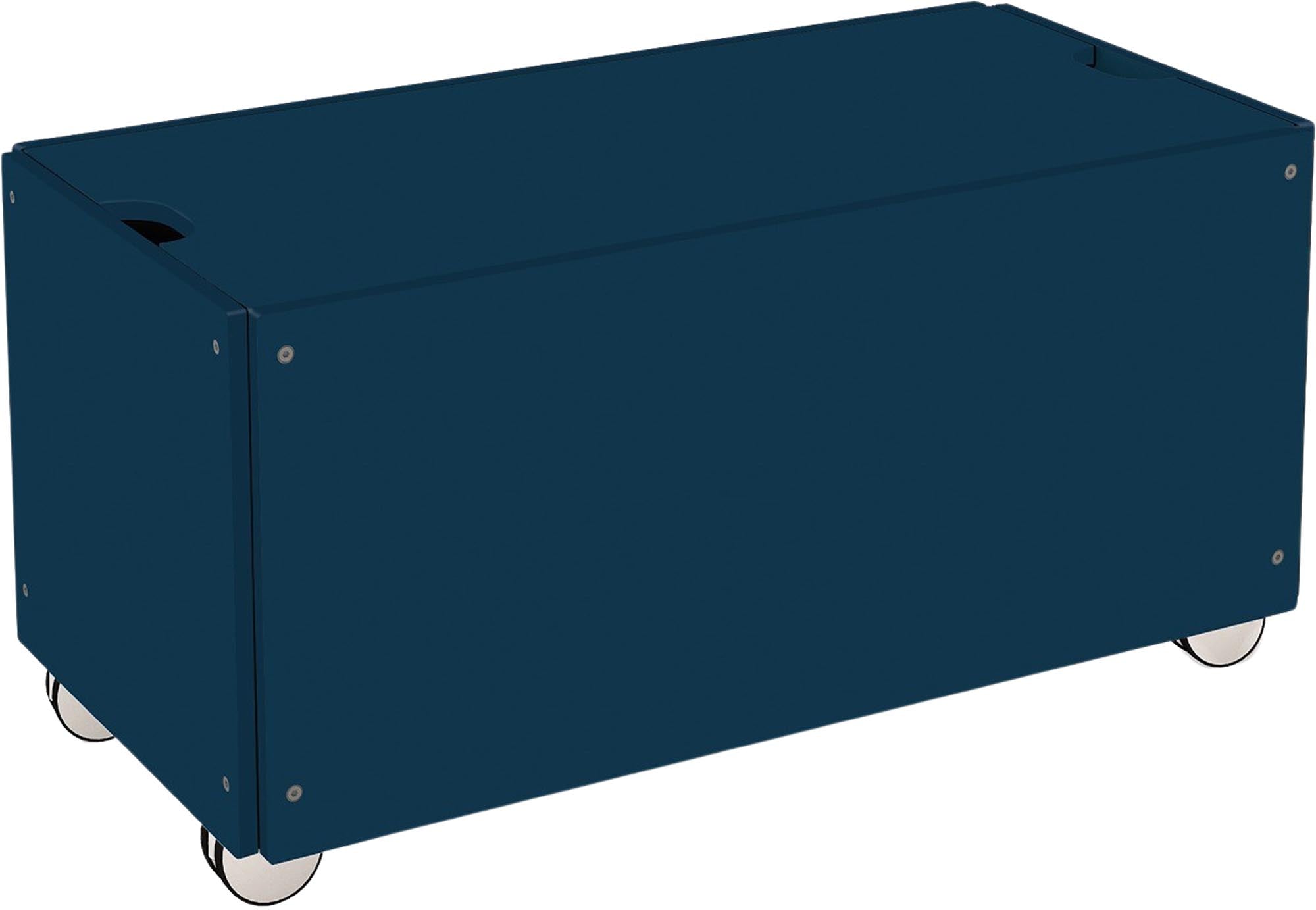 Praktischer Bettkasten mit Deckel für mehr Ordnung im Schlafzimmer.