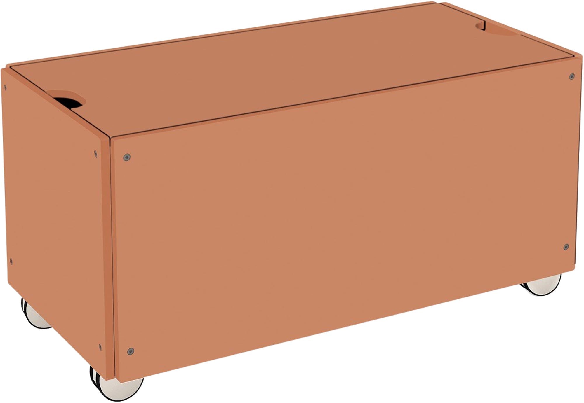 Praktischer Bettkasten mit Deckel für mehr Ordnung im Schlafzimmer.