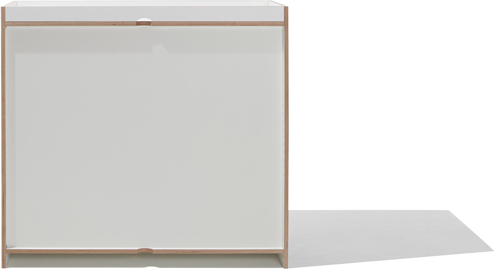 FLAI Kommode: Schlicht, vielseitig, mit 2 Türen, markantem Rahmen, Add-Ons, Kabelkanal, push-to-open, soft-close.