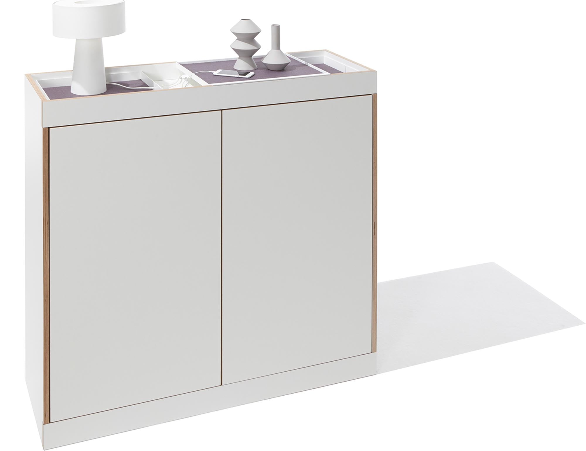 FLAI Kommode: Schlichte Eleganz und praktischer Stauraum vereint.