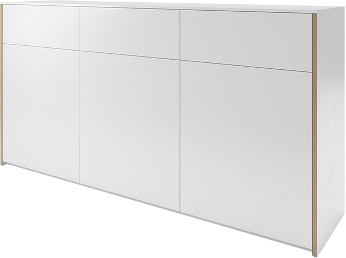 Sideboard 180/V3 von Müller Möbelwerkstätten in Weiss mit Kante aus Birkenschichtholz, matt lackiert, freistehend im Raum abgebildet.