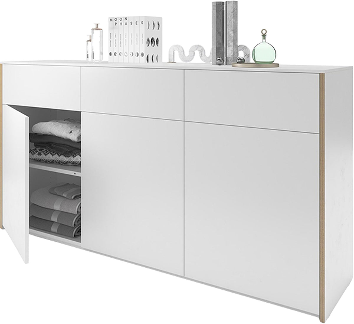 Sideboard 180/V3 von Müller Möbelwerkstätten in Weiss mit Kante aus Birkenschichtholz, matt lackiert, freistehend im Raum abgebildet.