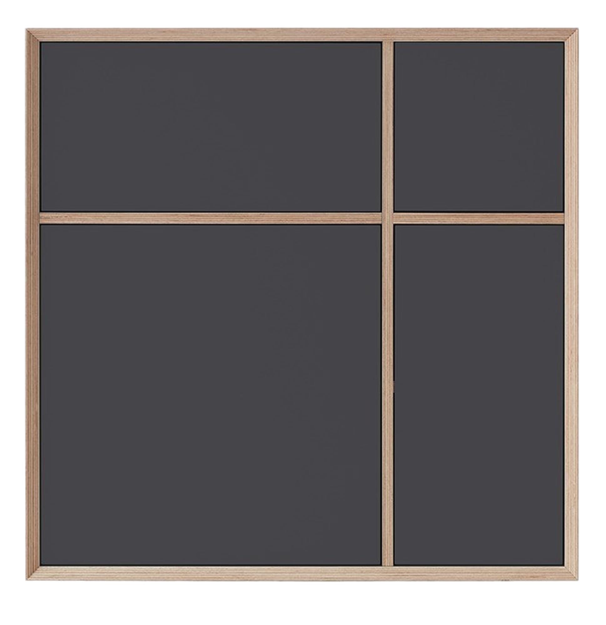 Vertiko Ply TEN: Modernes Design trifft auf funktionale Eleganz.