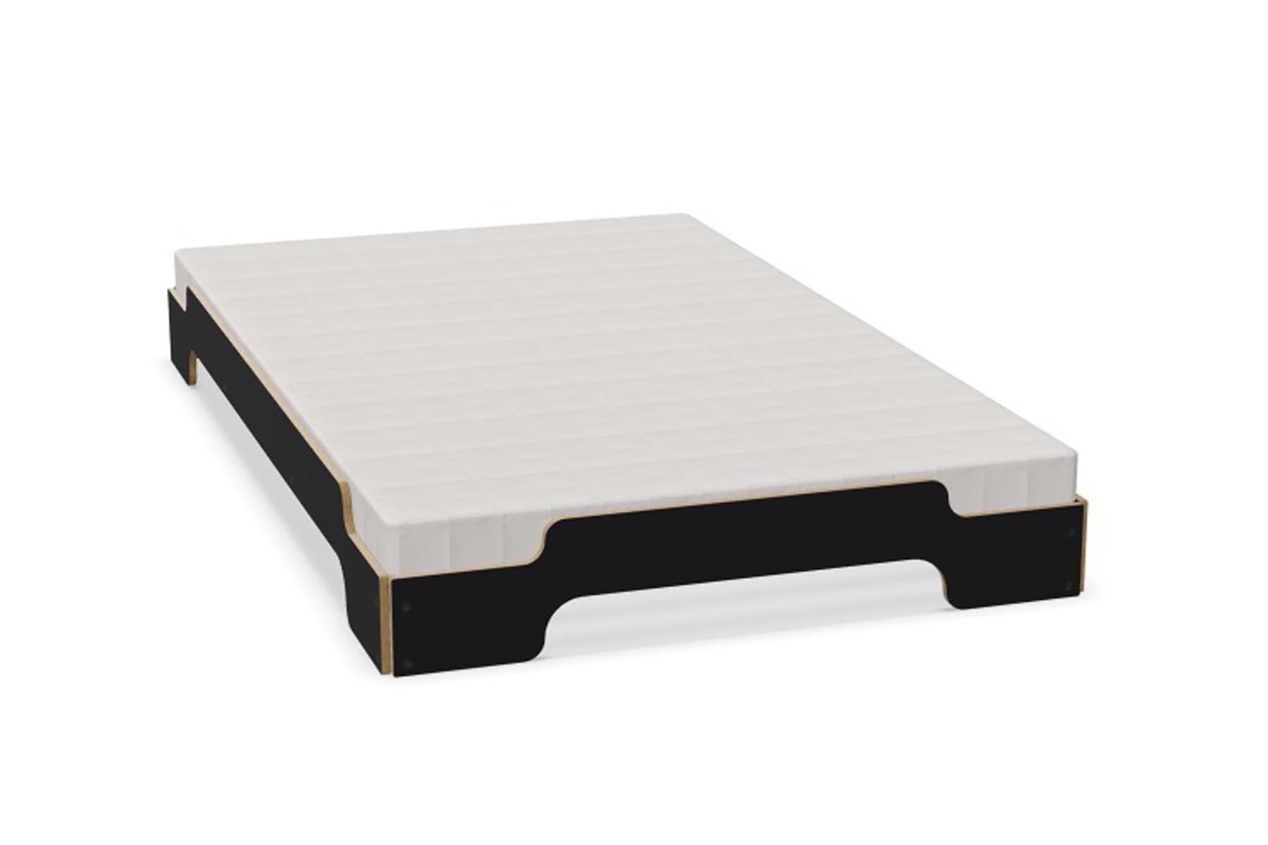 Stilvolle Stapelliege Klassik: Platzsparend und zeitlos modern.