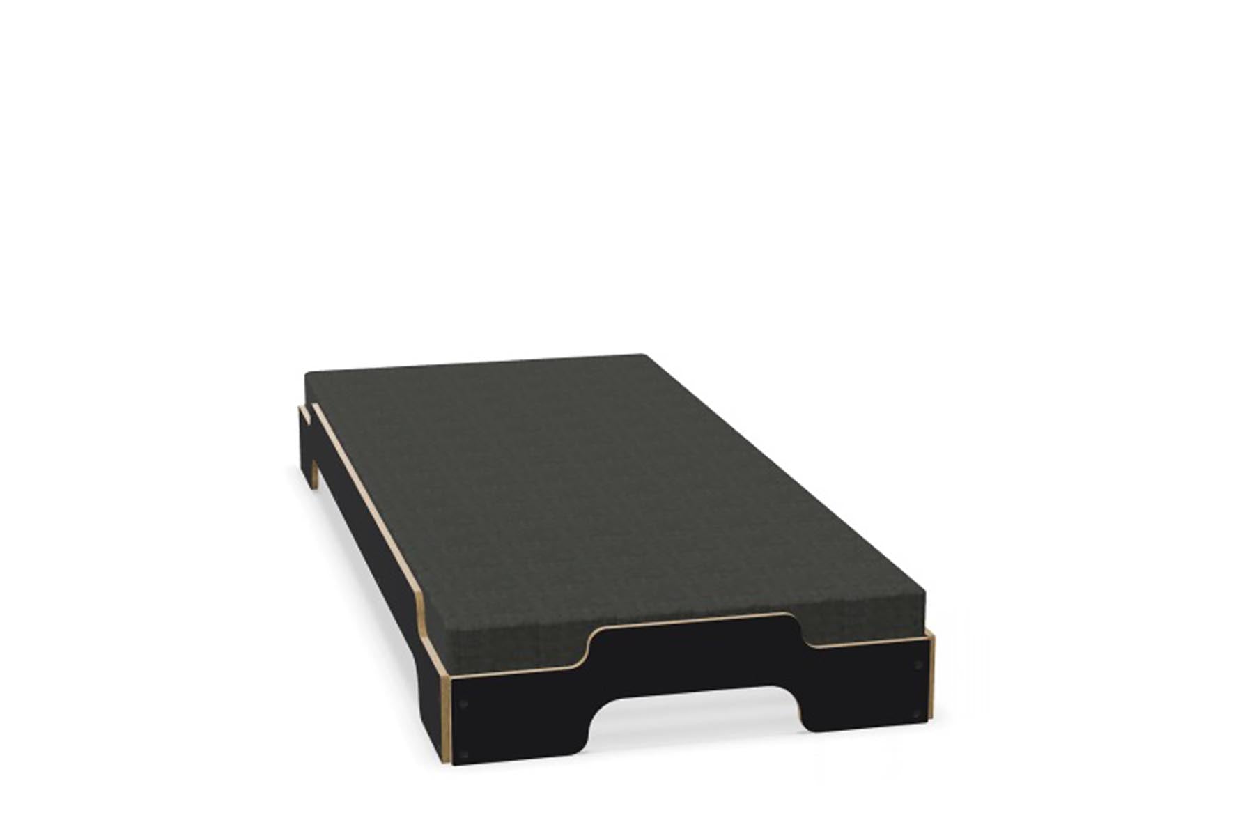Stapelliege Klassik in Schwarz matt präsentiert im Onlineshop von KAQTU Design AG. Bett ist von Müller Möbelwerkstätten