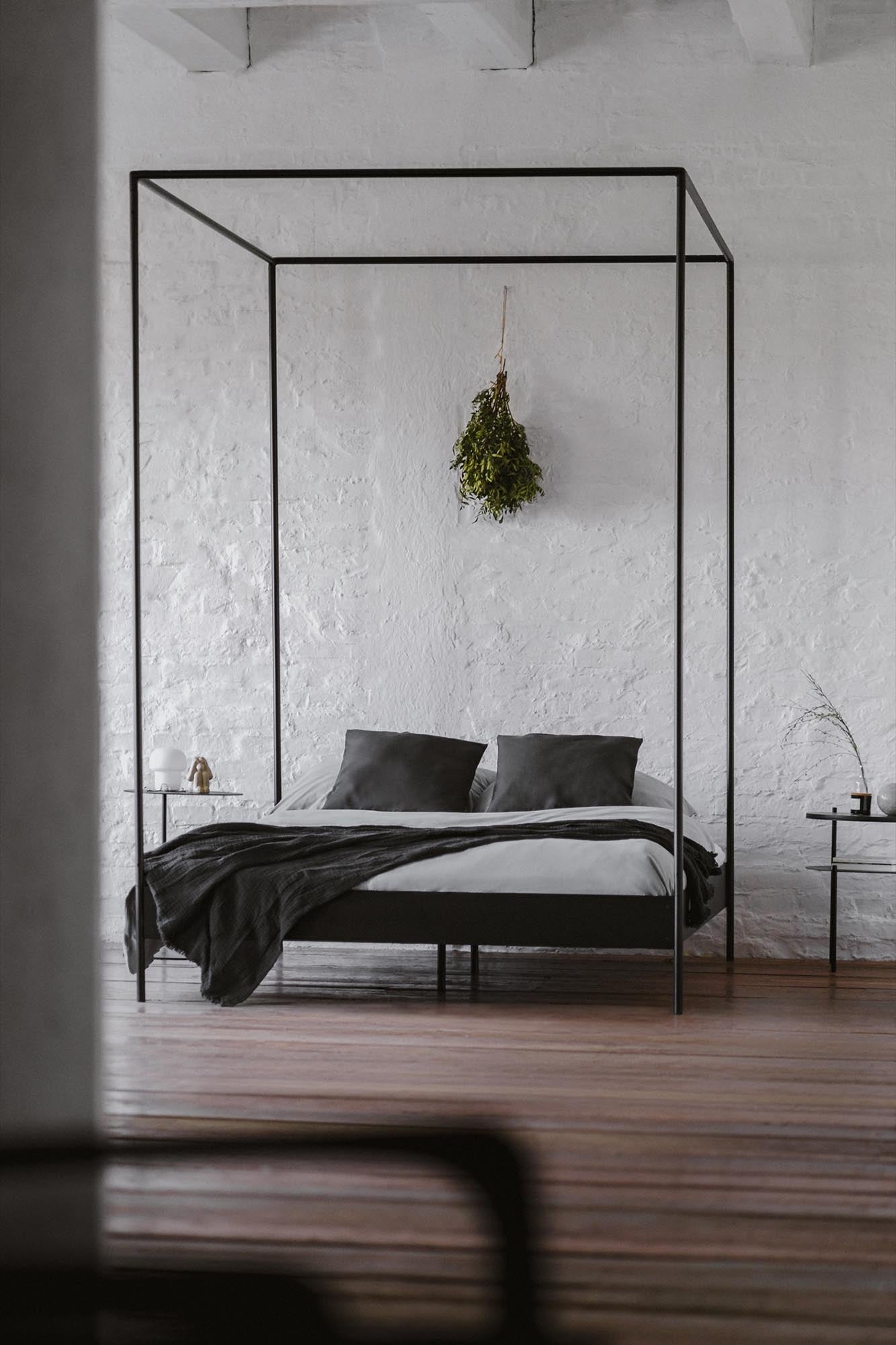 Eton Bett von Noo.ma: Stilvolles Design für erholsame Nächte.