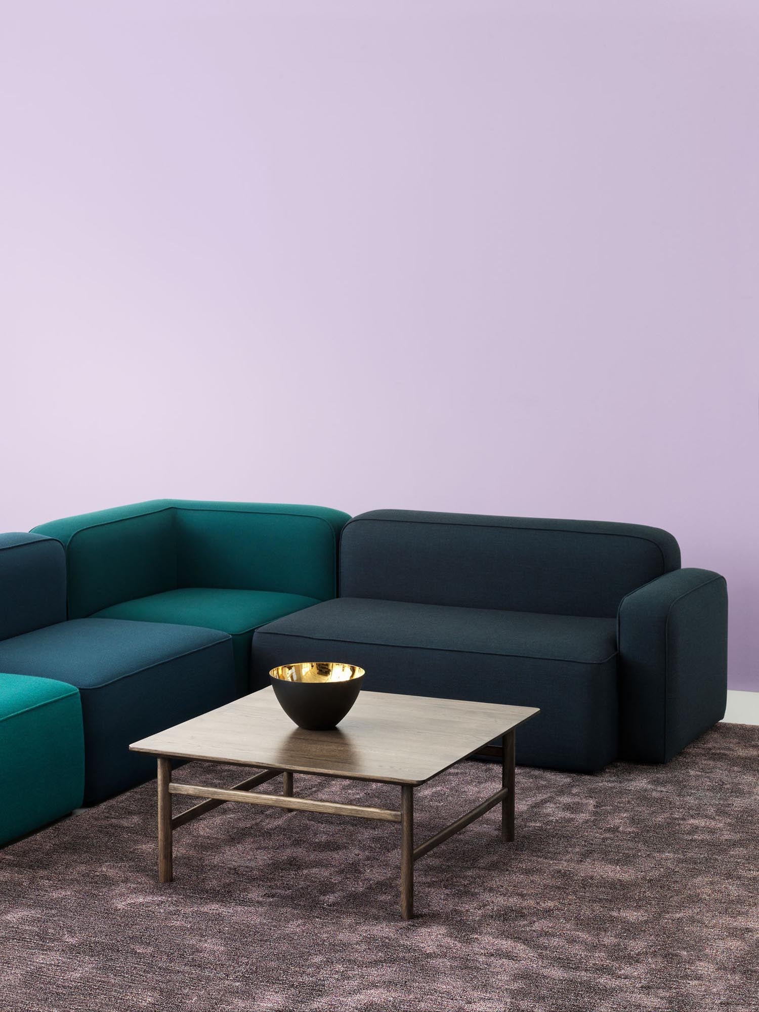 Stilvoller Grow Couchtisch von Normann Copenhagen aus edlem Holz.