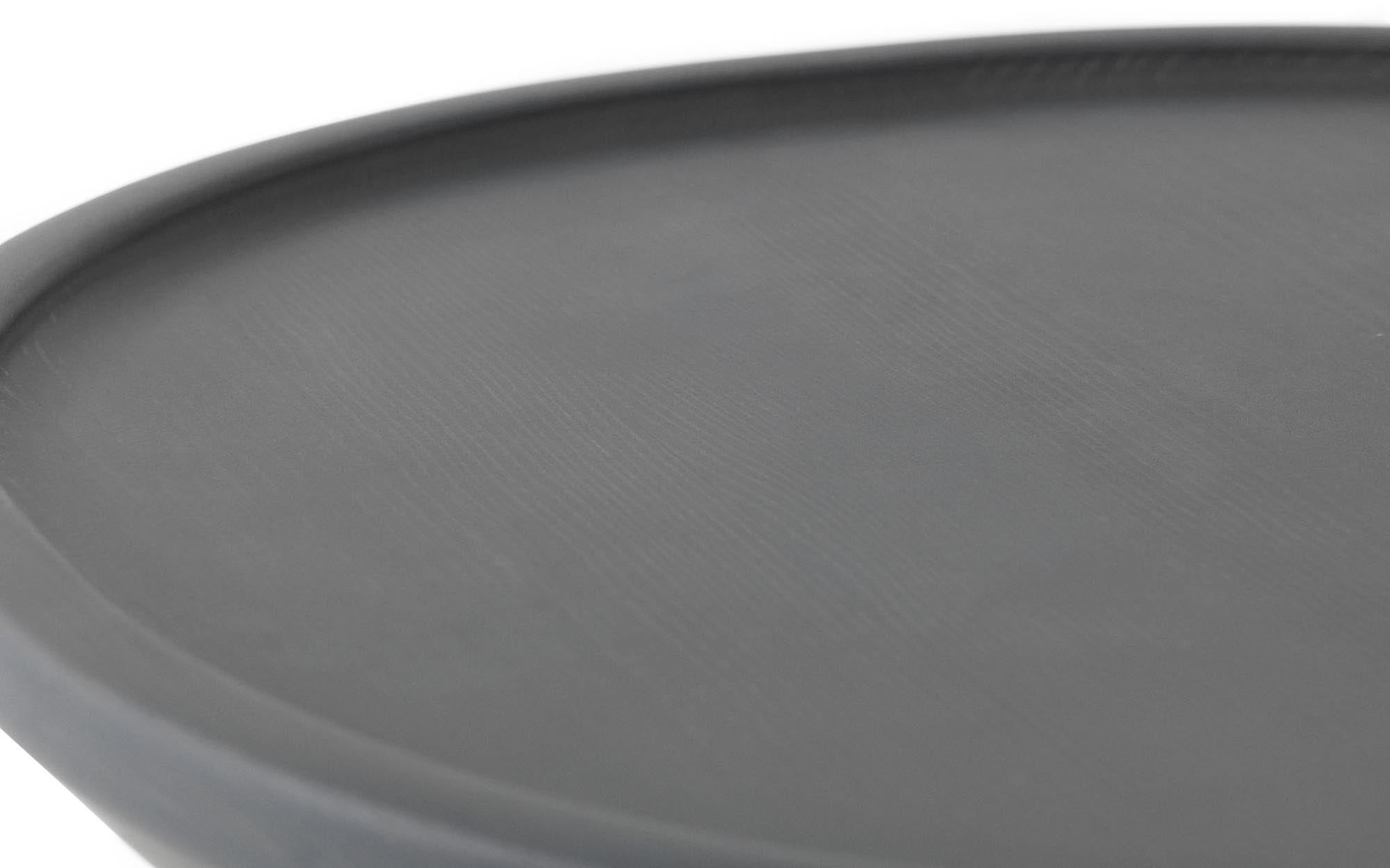 Eleganter Pine Tisch Small von Normann Copenhagen im minimalistischen Stil.