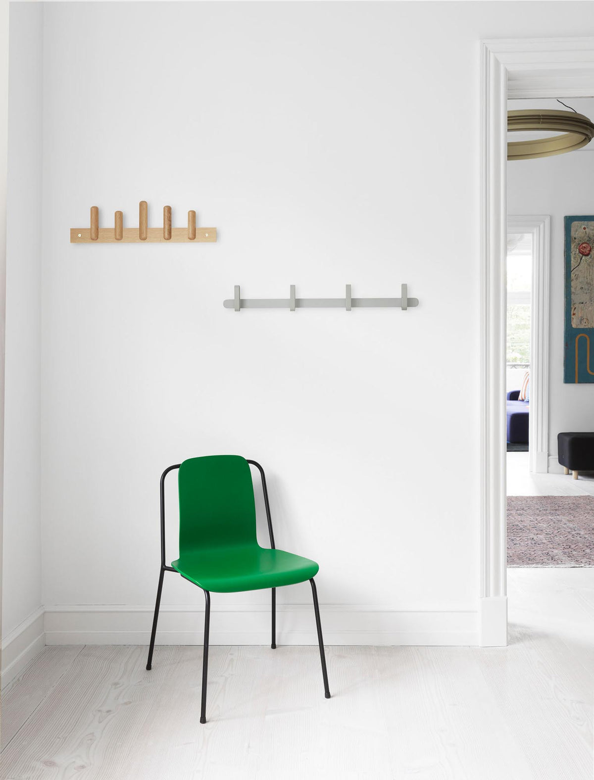 Studio Stuhl in Grün präsentiert im Onlineshop von KAQTU Design AG. Stuhl ist von Normann Copenhagen