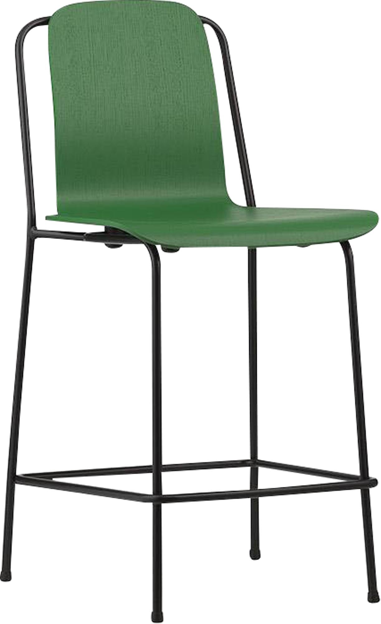 Eleganter Barstuhl von Normann Copenhagen, vereint skandinavisches Design mit Funktionalität, perfekt für moderne Küchen und Bars.