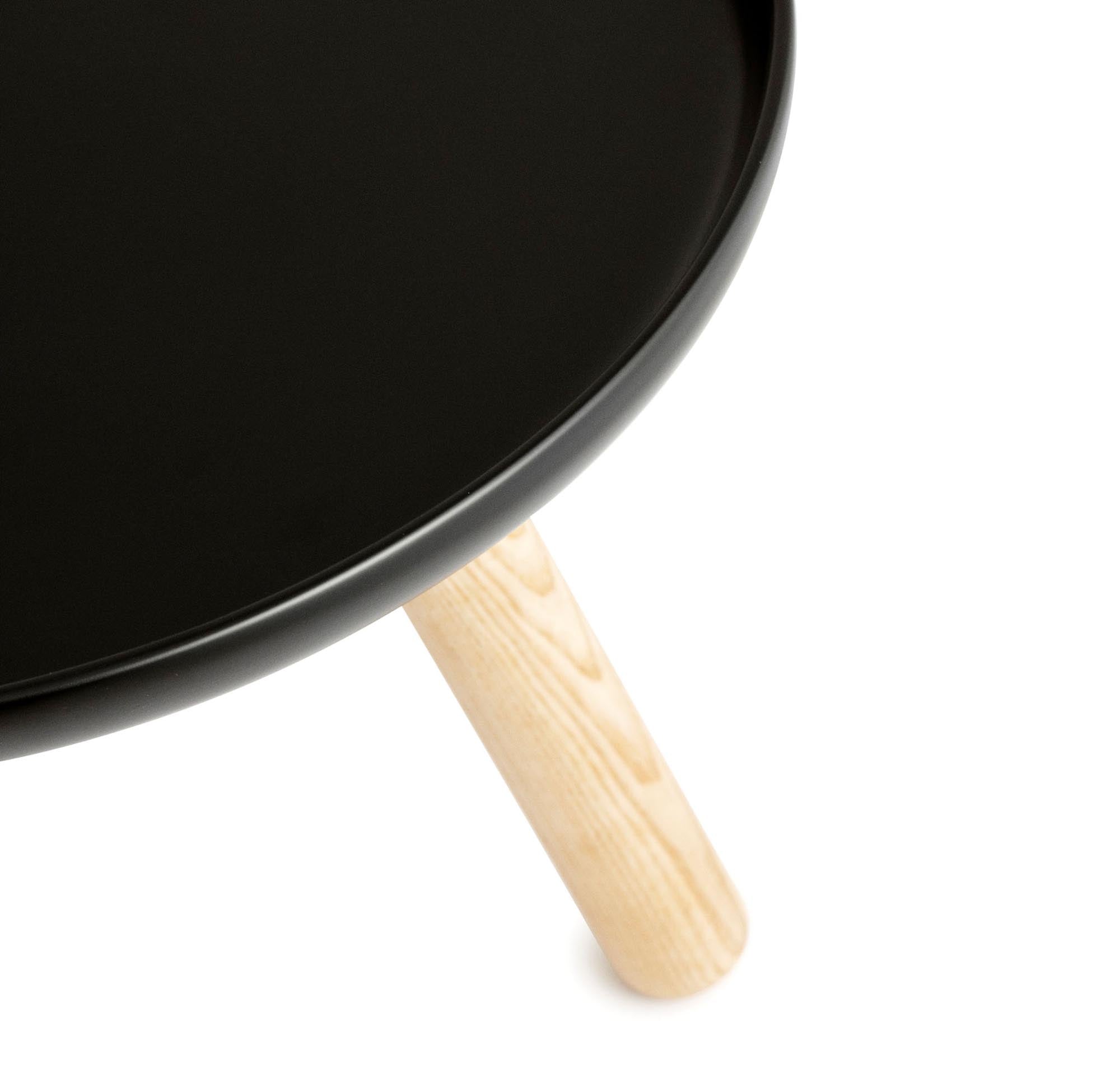 Eleganter Tablo Tisch gross: Skandinavische Ästhetik von Normann.