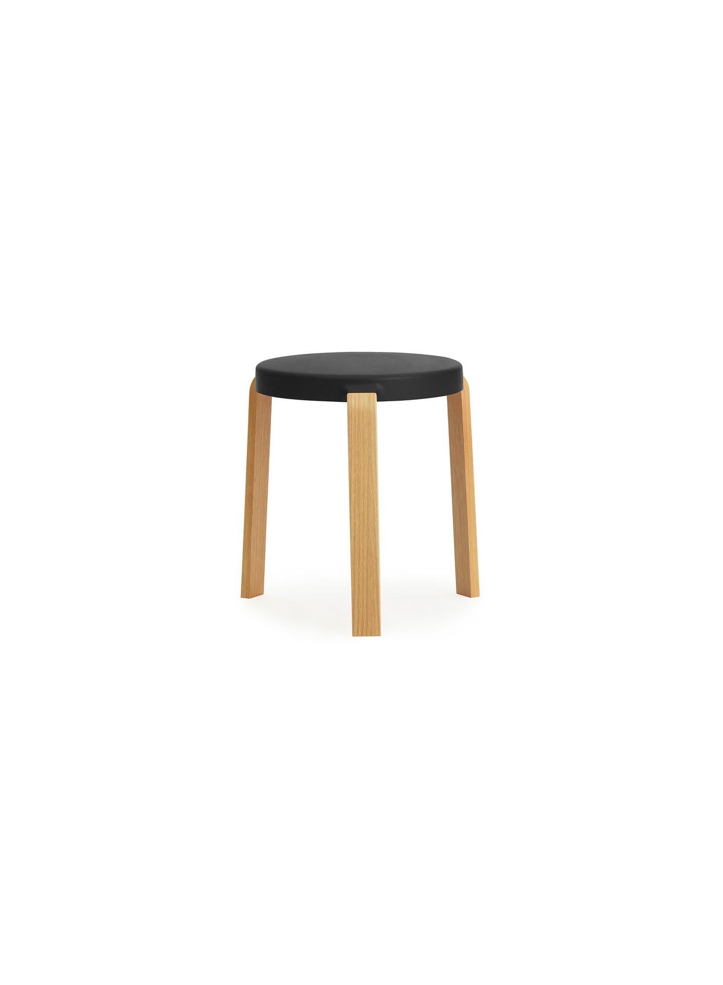 Der stilvolle Tap Hocker von Normann Copenhagen vereint skandinavisches Design mit Funktionalität und ist ideal für jedes moderne Zuhause.