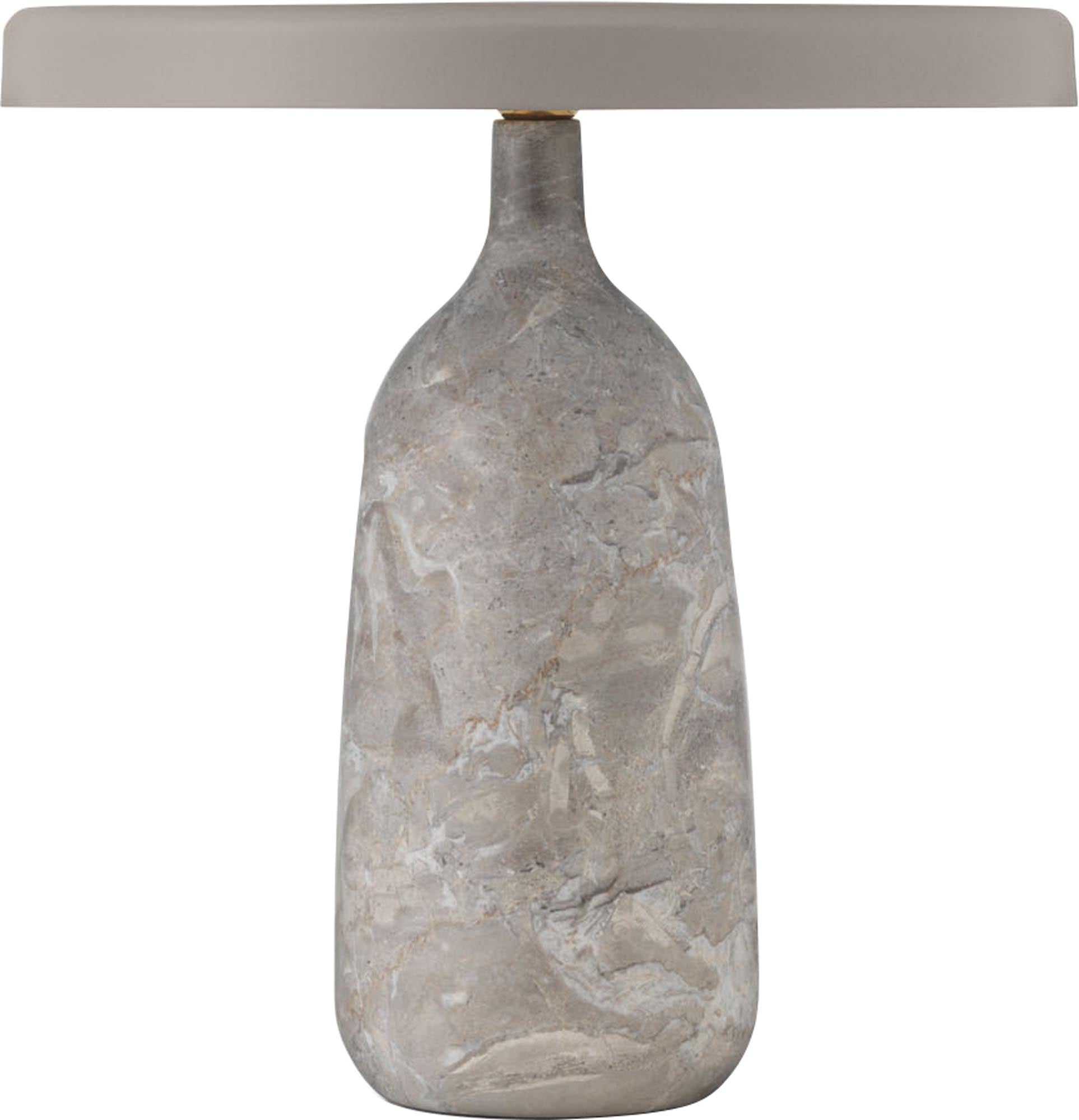 Eddy Tischlampe: Elegante Beleuchtung mit skulpturalem Charme.