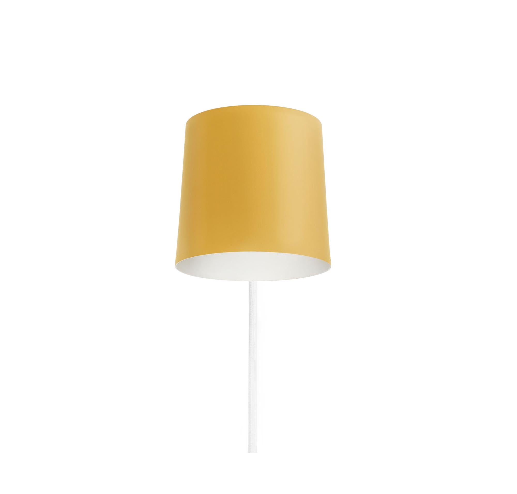 Rise Wandleuchte EU gelb in präsentiert im Onlineshop von KAQTU Design AG. Wandleuchte ist von Normann Copenhagen