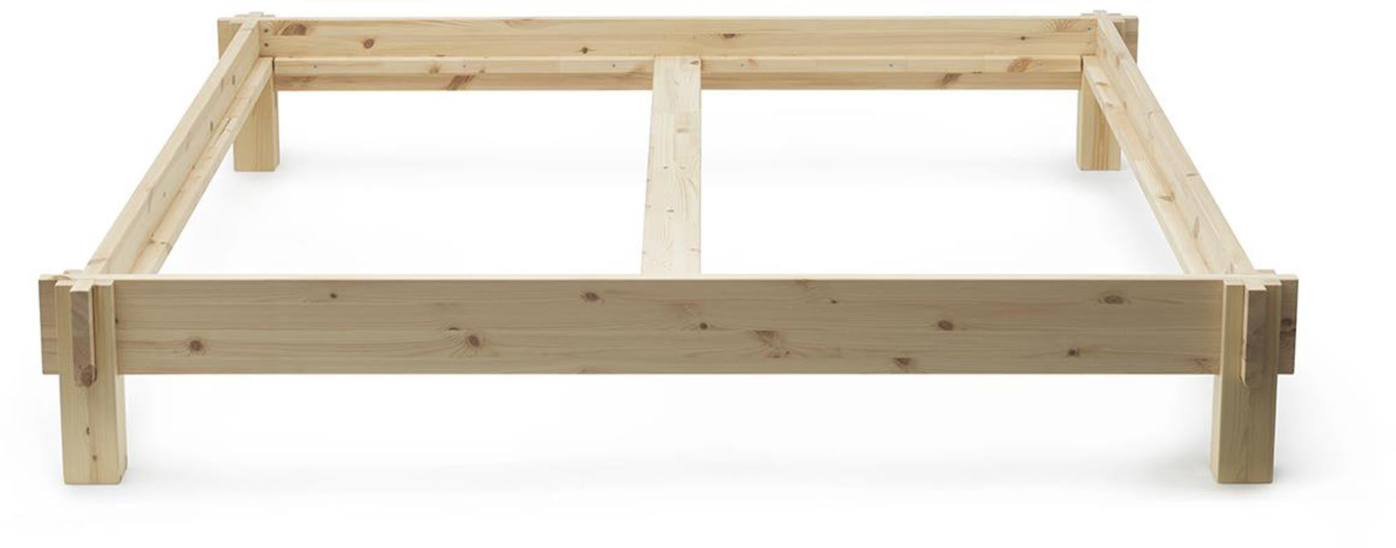 Elegantes Kiefernholzbett von Normann Copenhagen für zeitlosen Komfort.