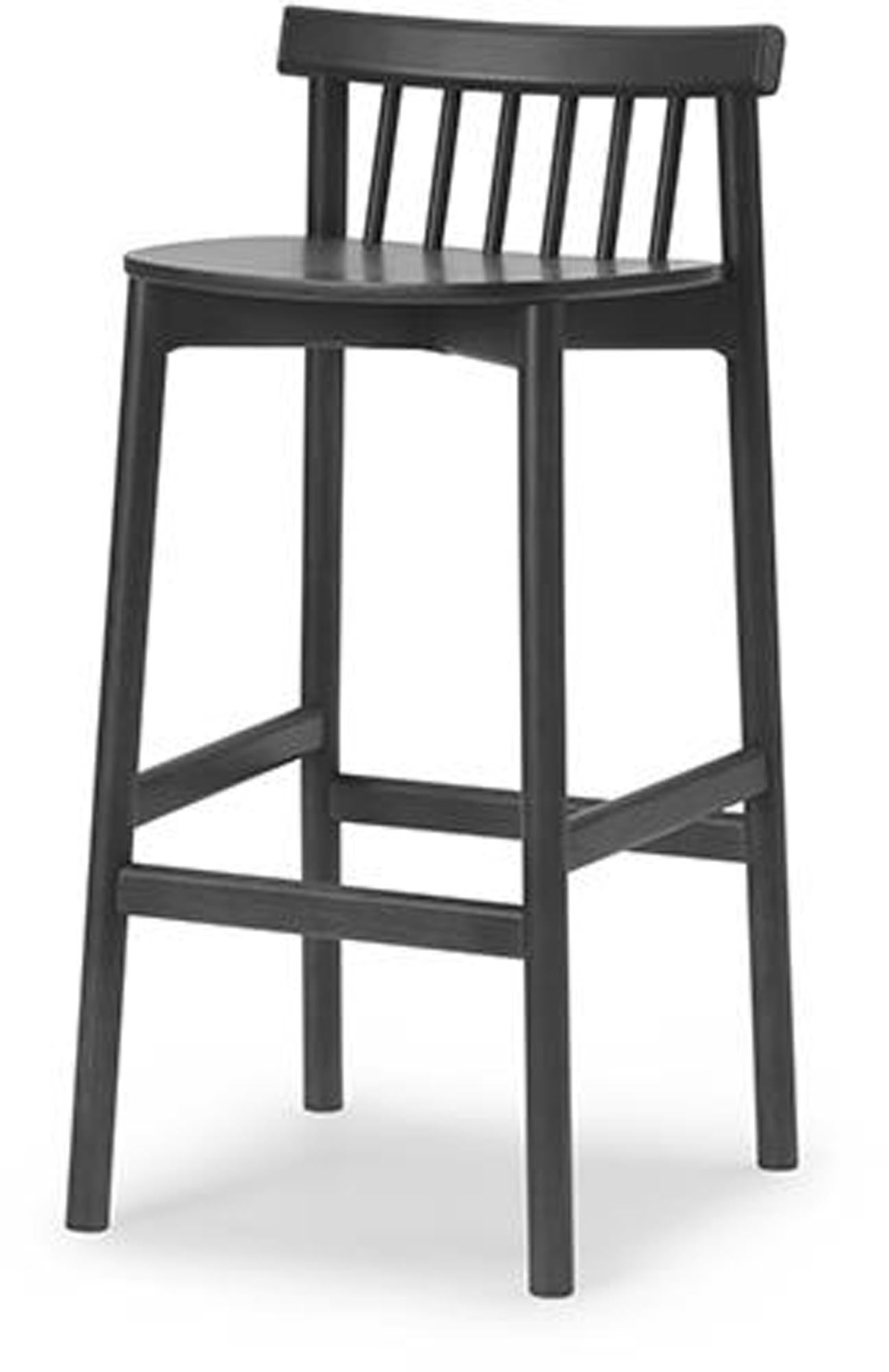 Pind Barhocker: Zeitlose Ästhetik aus hochwertigem Eschenholz.