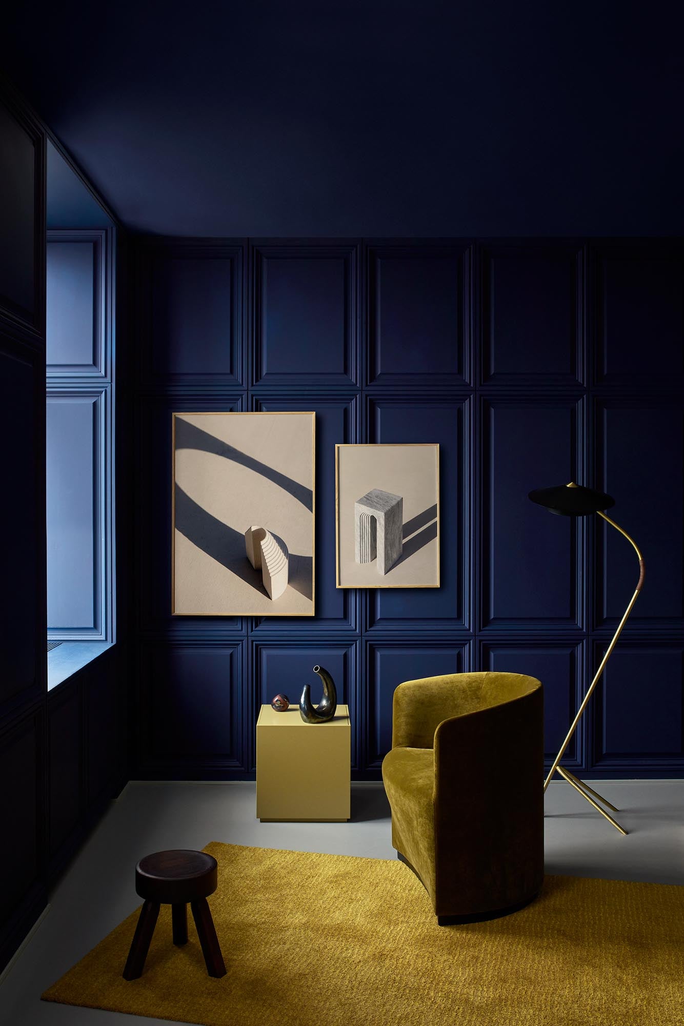 Entdecken Sie den Neoclassic I Kunstdruck von Paper Collective – eine harmonische Verbindung von zeitgenössischem Design und klassischer Ästhetik.