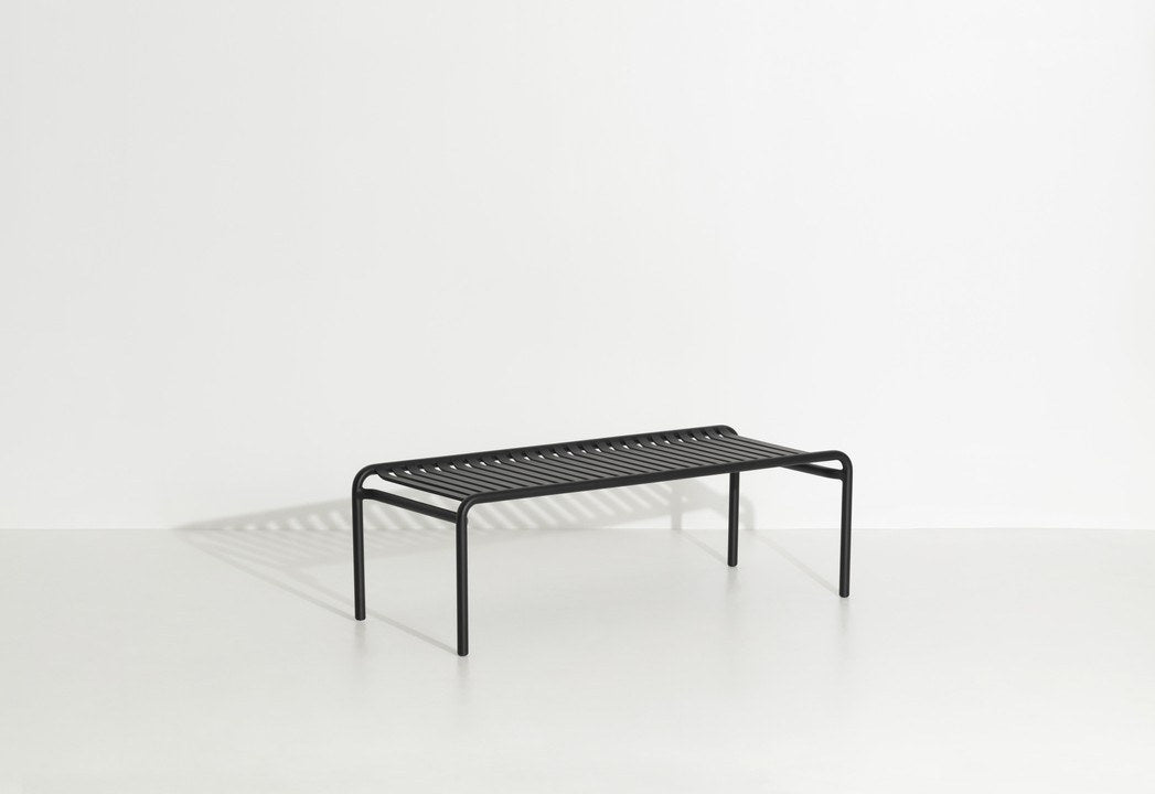 Week-End Coffee Table large in Black präsentiert im Onlineshop von KAQTU Design AG. Loungetisch ist von Petite Friture