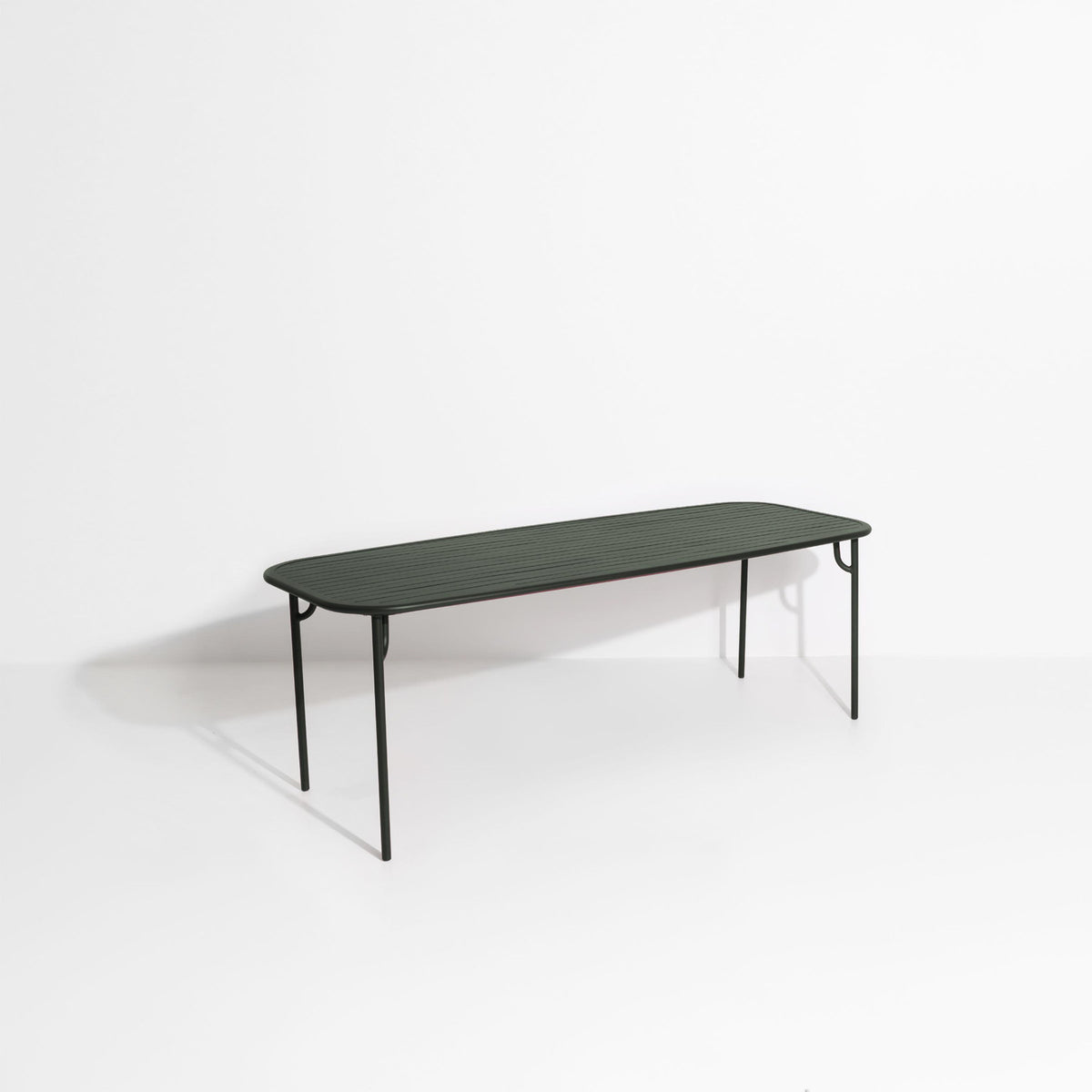 Week-End Tisch Large in Green Glass präsentiert im Onlineshop von KAQTU Design AG. Gartentisch ist von Petite Friture