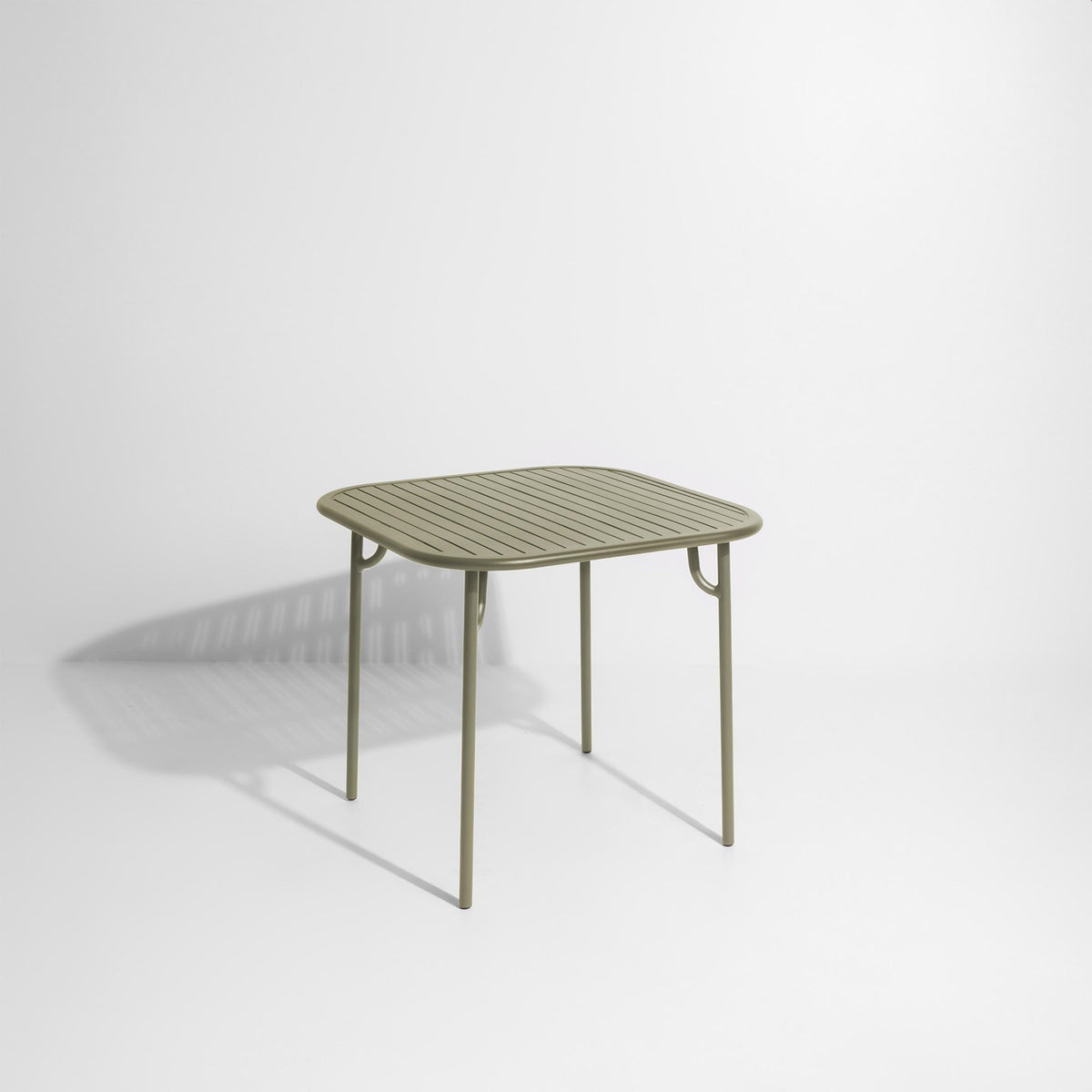 Week-End Tisch Small in Jade Green präsentiert im Onlineshop von KAQTU Design AG. Gartentisch ist von Petite Friture