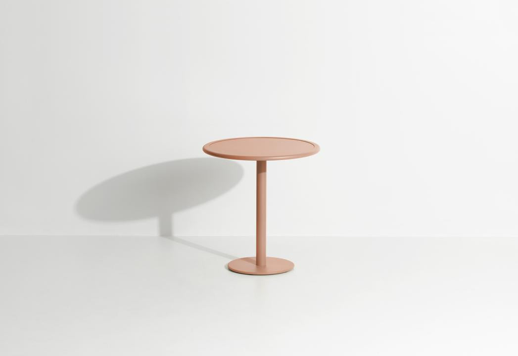 Week-End Dining Table rund in Blush präsentiert im Onlineshop von KAQTU Design AG. Gartentisch ist von Petite Friture