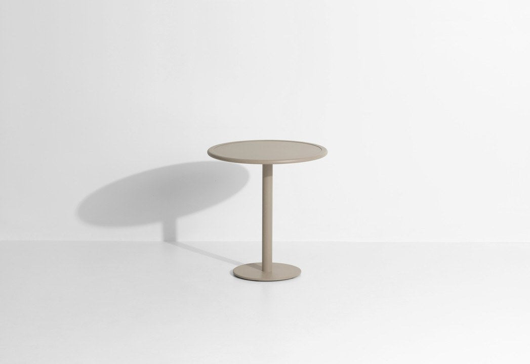Week-End Dining Table rund in Jade Green präsentiert im Onlineshop von KAQTU Design AG. Gartentisch ist von Petite Friture