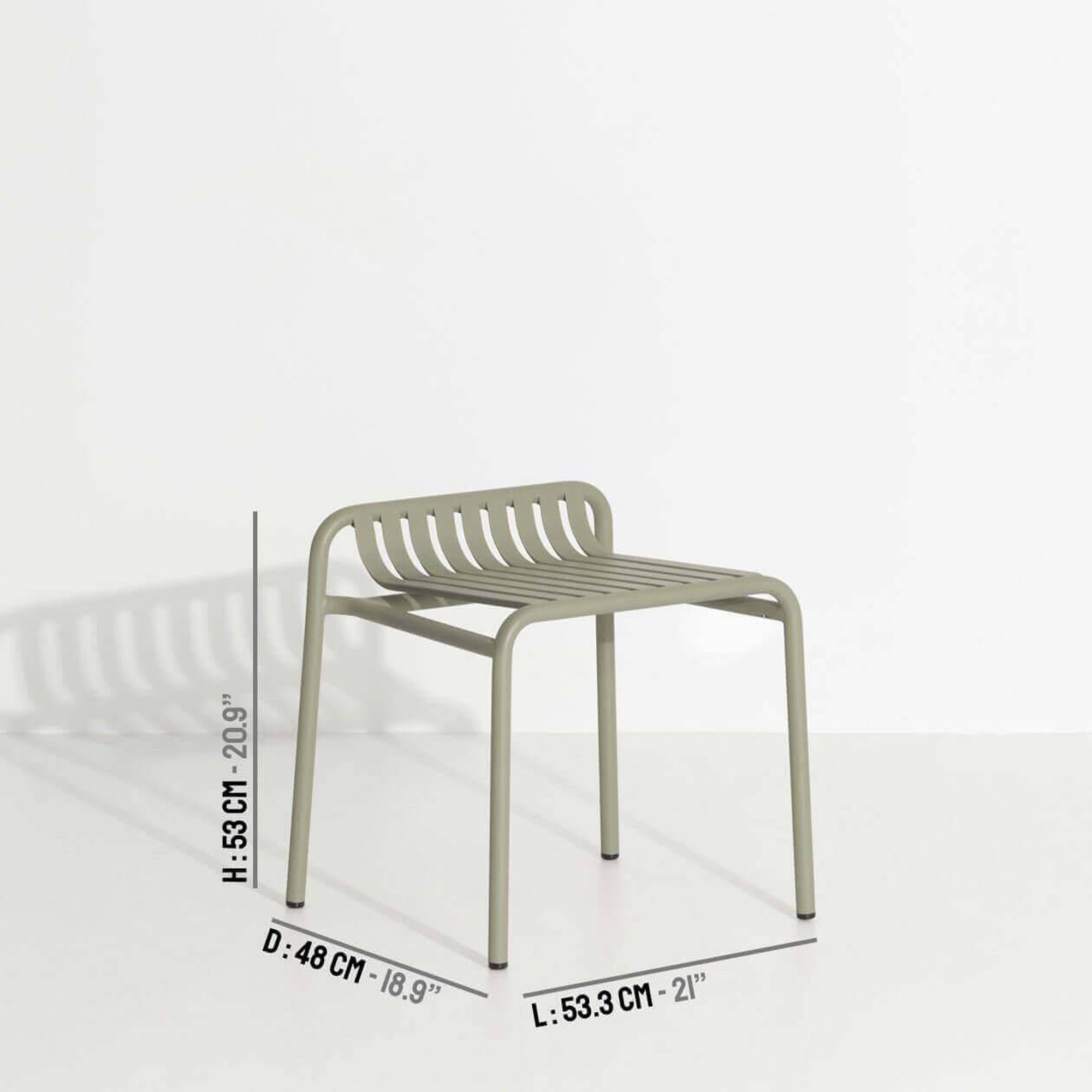 Week-End Gartenhocker: Modernes Design für stilvolle Outdoor-Momente.