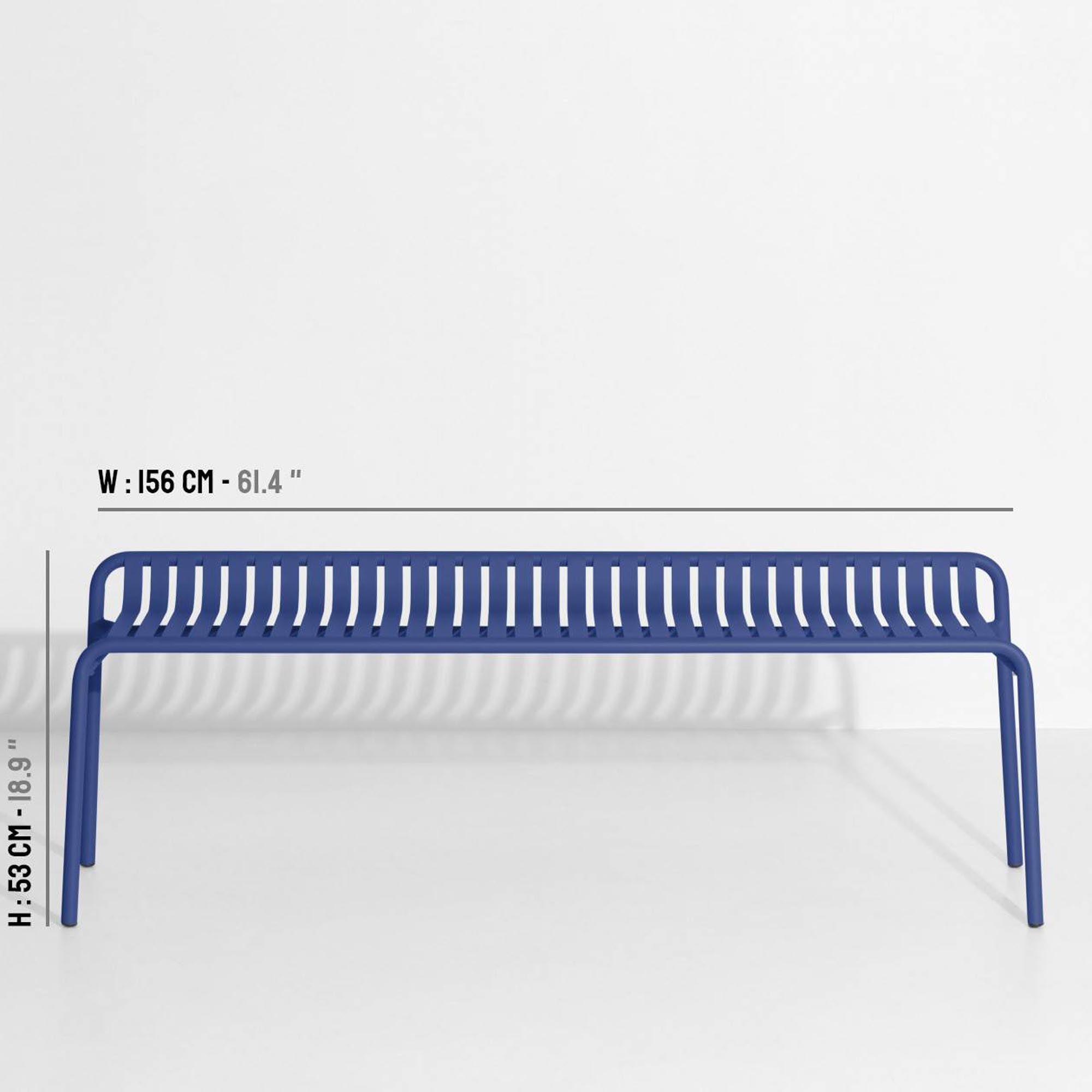 Elegante Week-End Gartenbank von Petite Friture in 9 Farbvarianten.