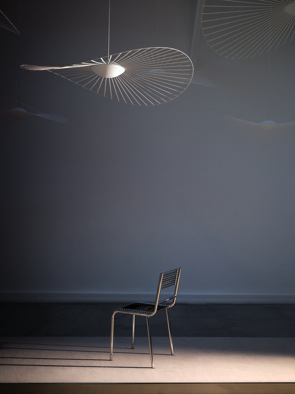 Vertigo Pendelleuchte in Cooper präsentiert im Onlineshop von KAQTU Design AG. Pendelleuchte ist von Petite Friture