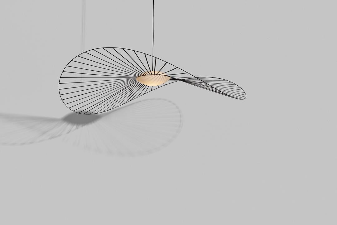 Vertigo Nova Pendellampe in Black präsentiert im Onlineshop von KAQTU Design AG. Pendelleuchte ist von Petite Friture