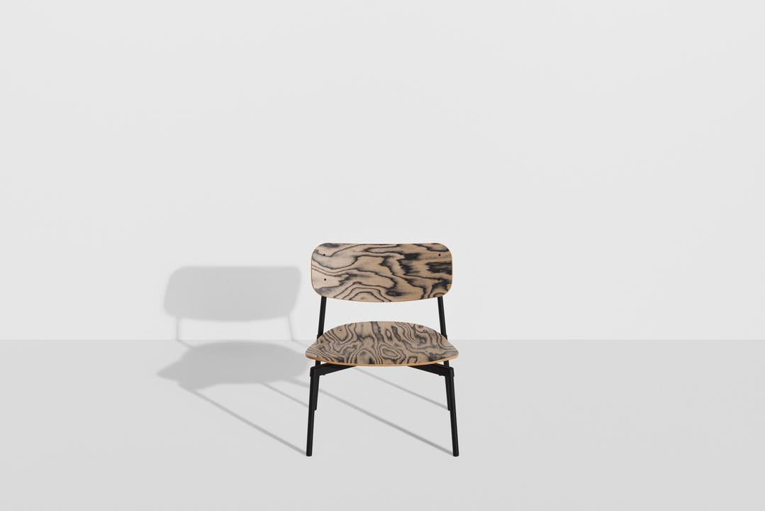 Fromme Wood Lounge Chair in Black with Alpi präsentiert im Onlineshop von KAQTU Design AG. Sessel mit Armlehnen ist von Petite Friture