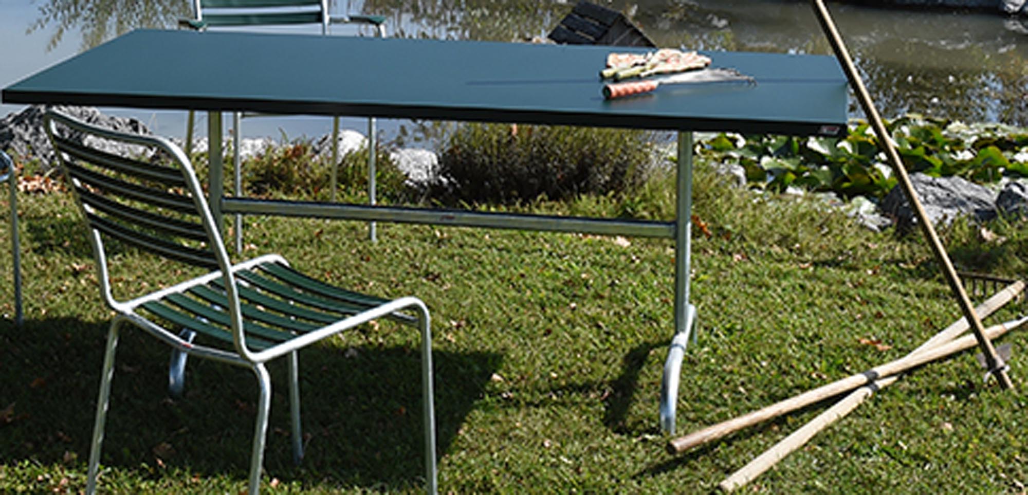 Lättli-Barstuhl Säntis: Eleganter und wetterfester Barstuhl für Garten und Balkon, ideal für entspannte Stunden im Freien.