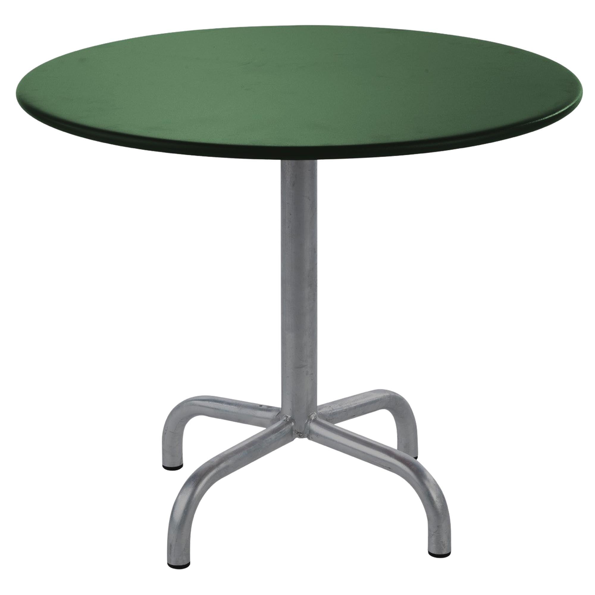 Beistelltisch Rigi rund
Robuster, runder Beistelltisch von Schaffner für den Aussenbereich.