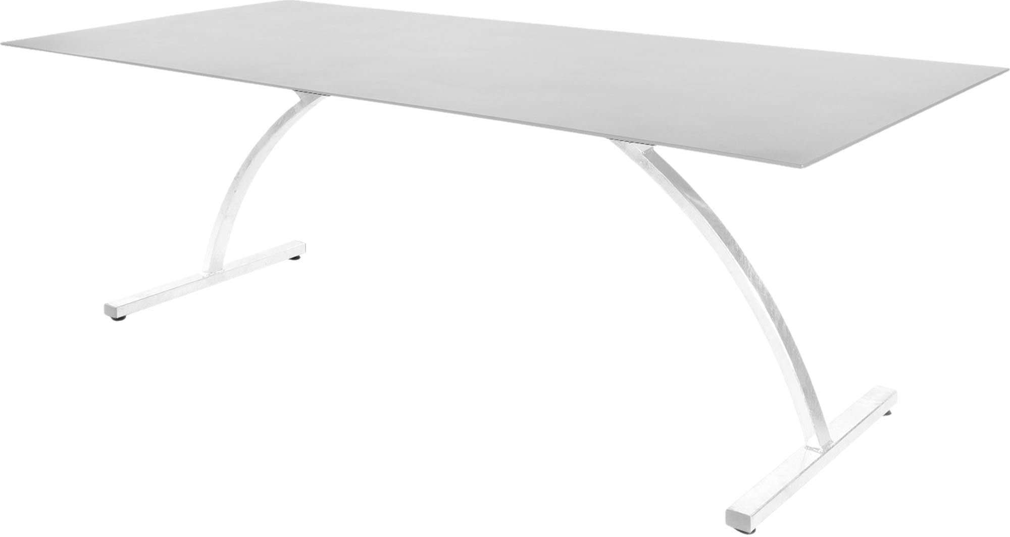 Entdecken Sie den Tisch Bernardino von Schaffner – stilvoll und praktisch, perfekt für entspannte Stunden im Freien.