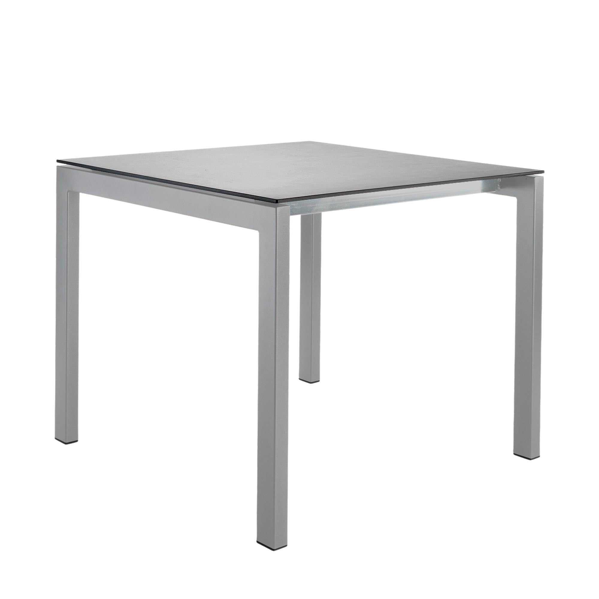 Luzern Glasfaser-Gartentisch Decor 80x80 in Alusilber präsentiert im Onlineshop von KAQTU Design AG. Gartentisch ist von Schaffner