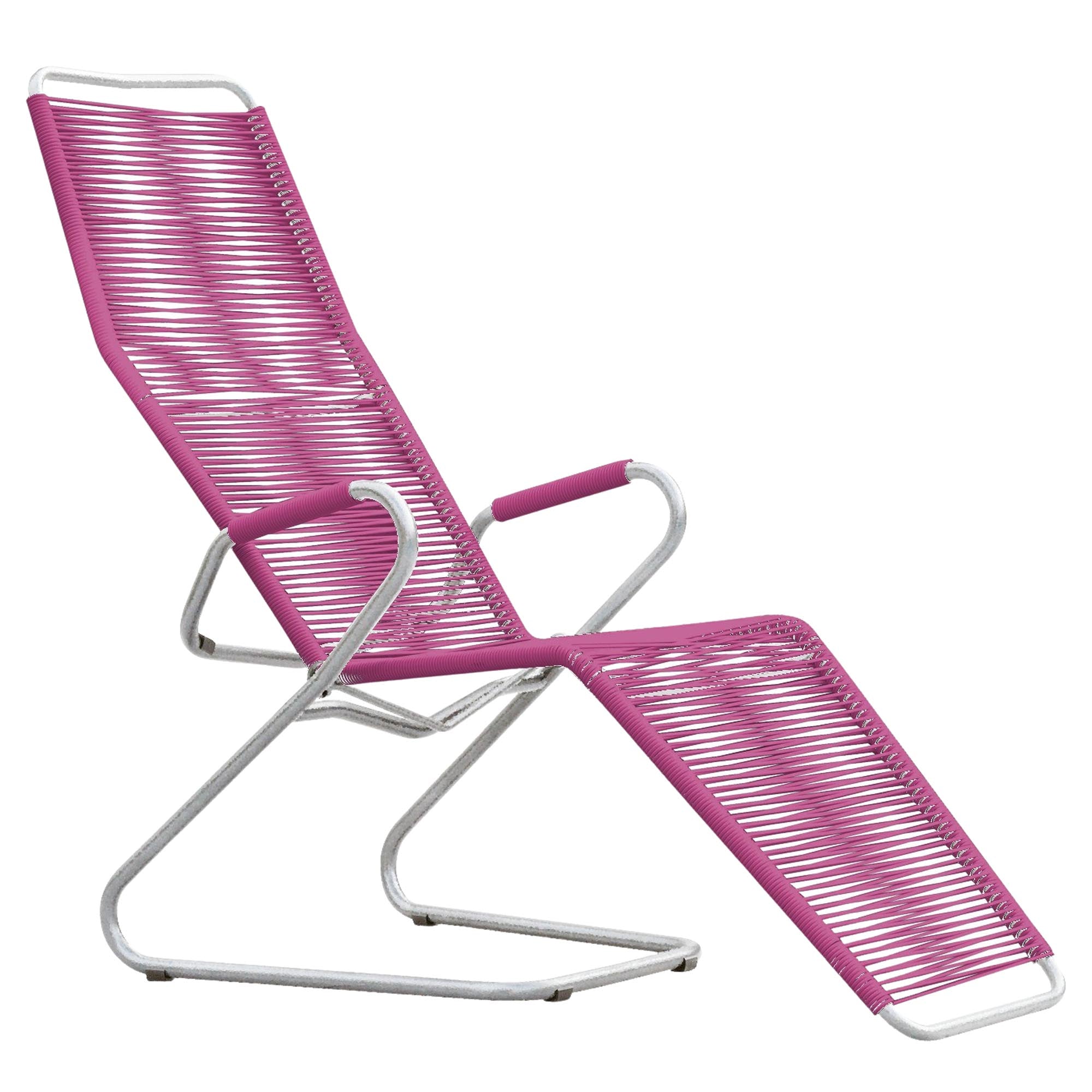 Stylischer Locarno Spaghetti Liegestuhl von Schaffner, perfekt für Garten und Terrasse, vereint Komfort und zeitgemäße Ästhetik.