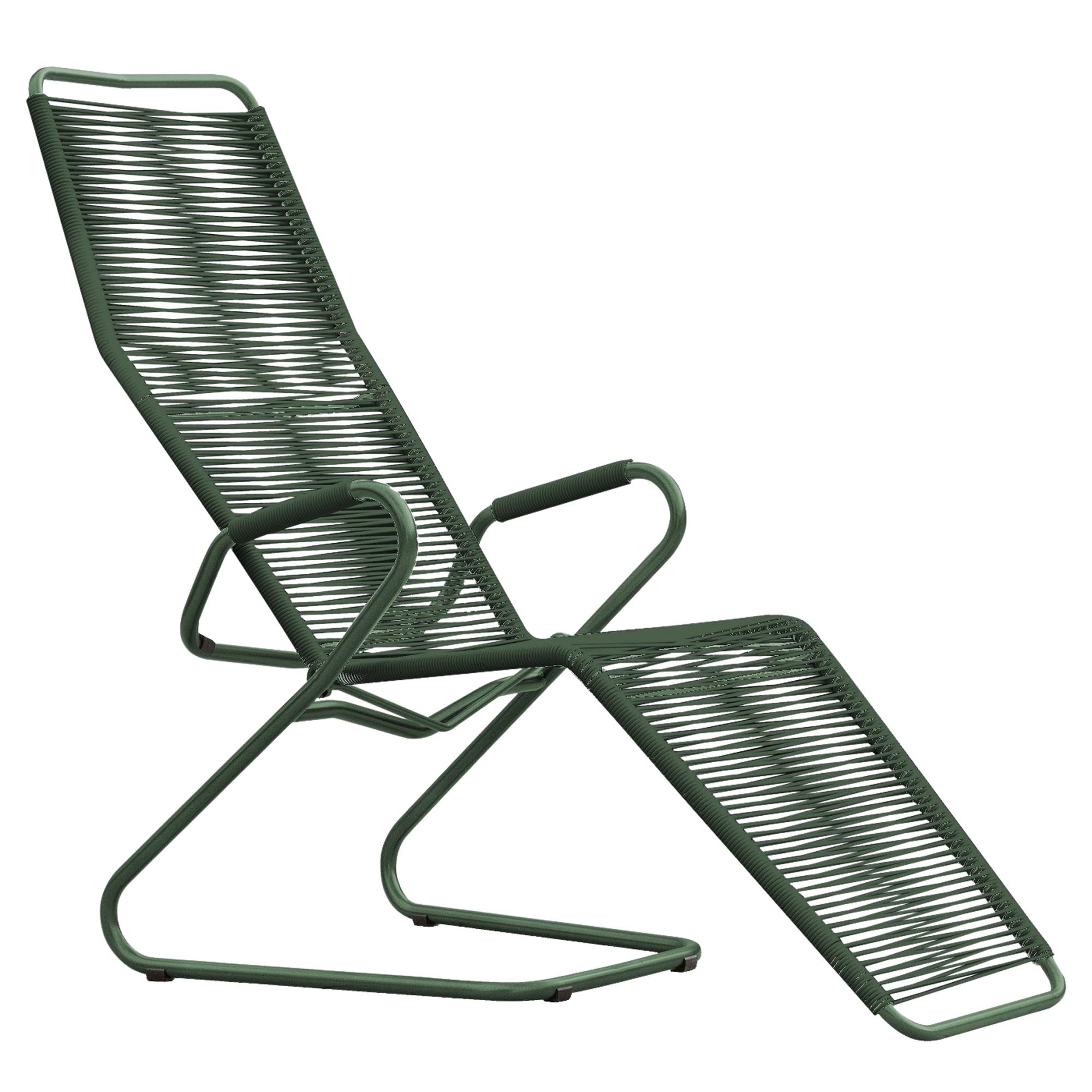 Der Locarno Spaghetti Liegestuhl von Schaffner vereint modernes Design und Komfort für entspannte Stunden im Freien.