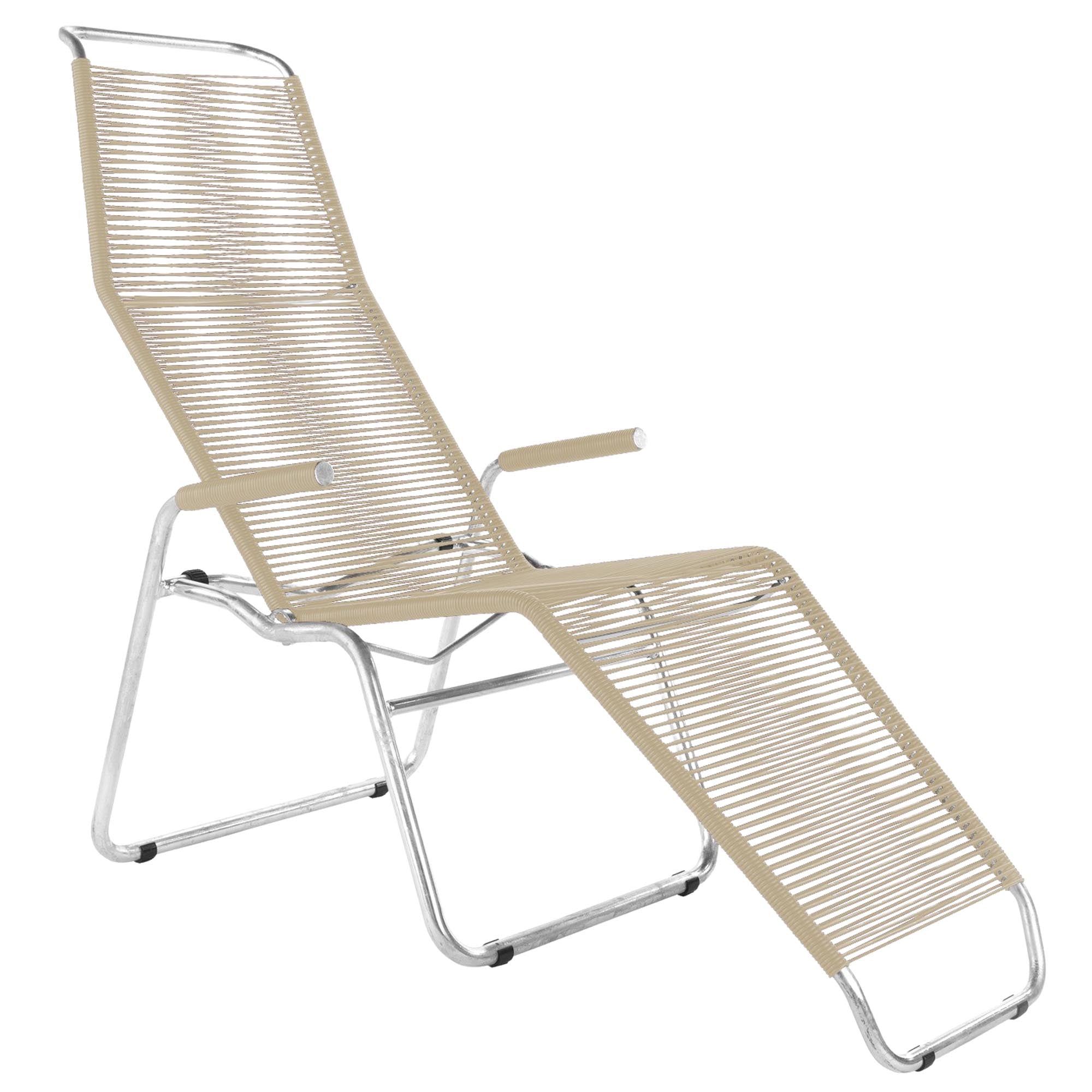 Liege Brissago Spaghetti in Pastellsand präsentiert im Onlineshop von KAQTU Design AG. Liegestuhl ist von Schaffner