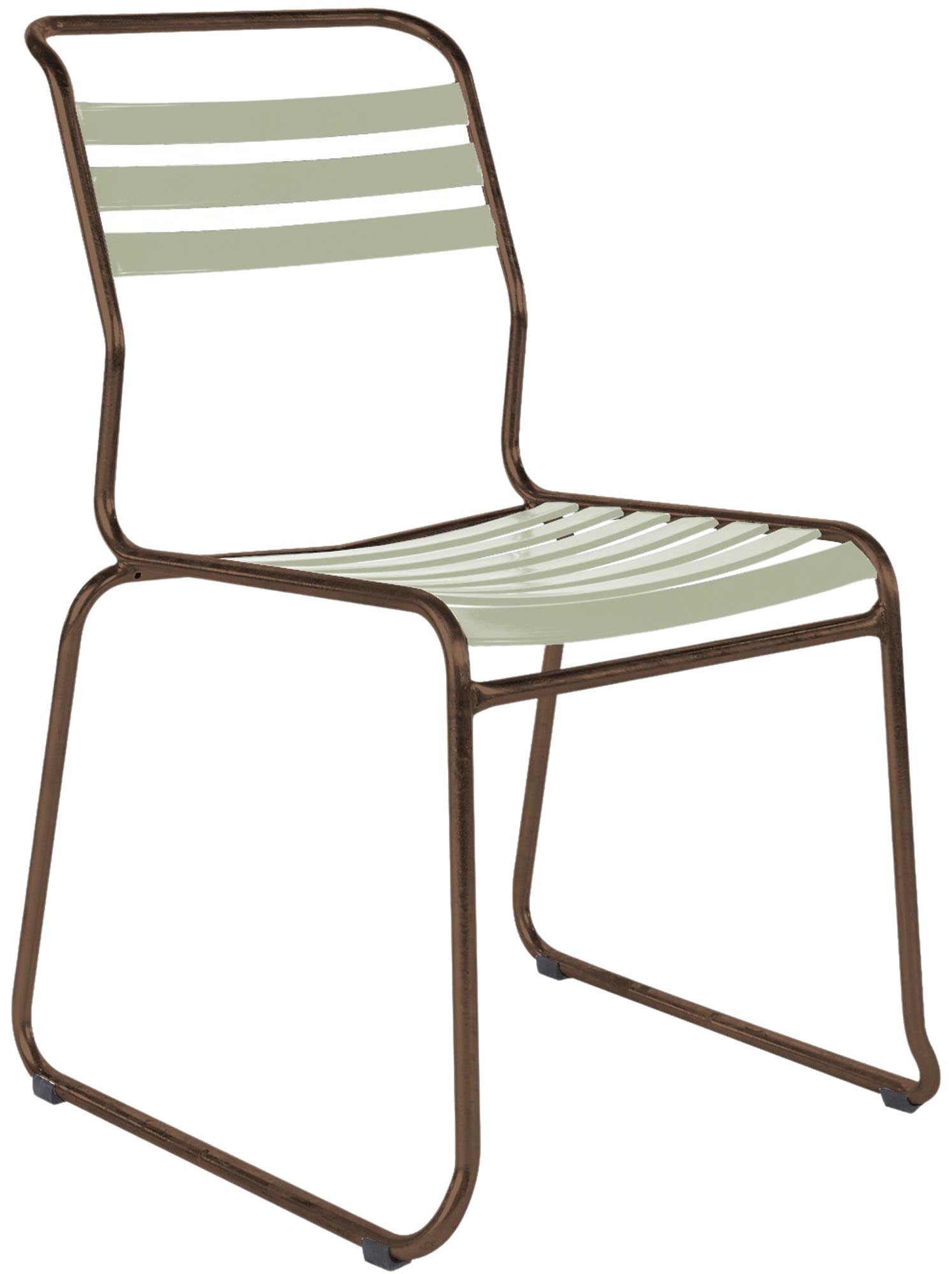 Lättlistuhl Säntis von Schaffner: Stilvolles Design und robuste Kufen für höchsten Komfort im Freien.