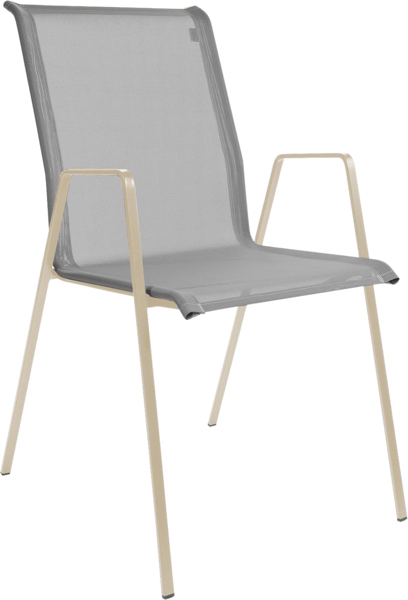 Luzern Textil-Gartenstuhl mit Armlehne in Grau präsentiert im Onlineshop von KAQTU Design AG. Gartenstuhl mit Armlehnen ist von Schaffner