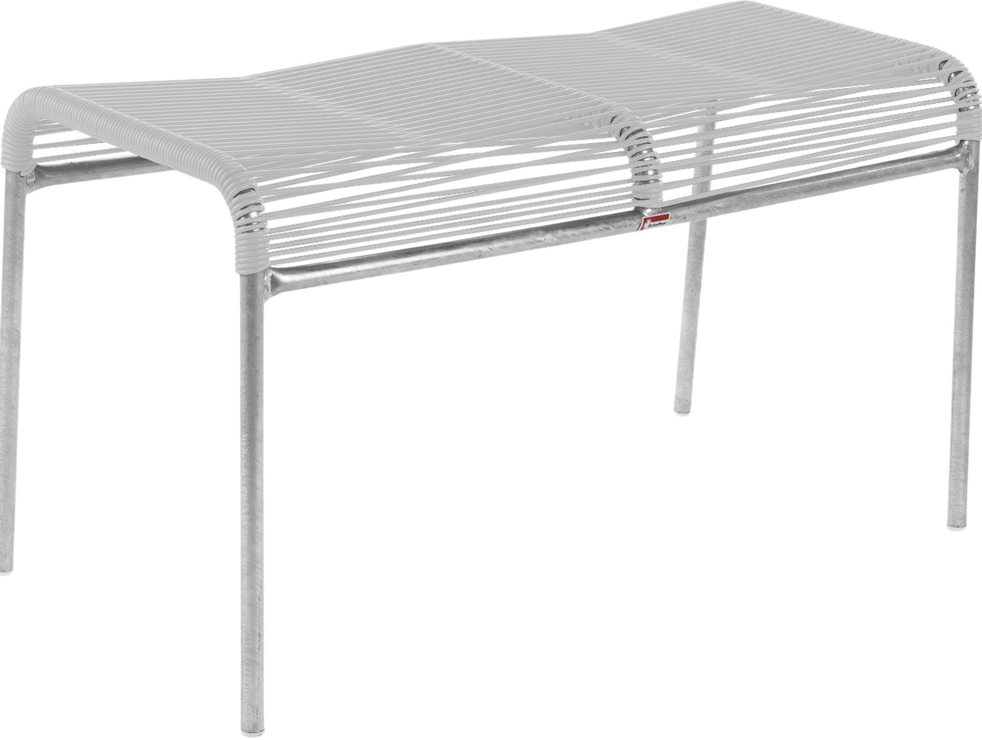 Säntis Spaghetti Hocker: Eleganter Outdoor-Sitz mit Vintage-Flair.