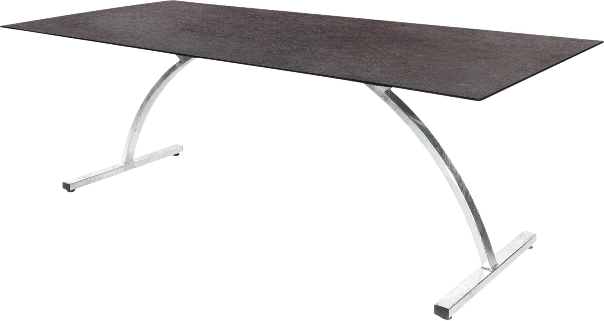 Tisch Bernardino von Schaffner: Zeitloses Design für Ihren Aussenbereich.