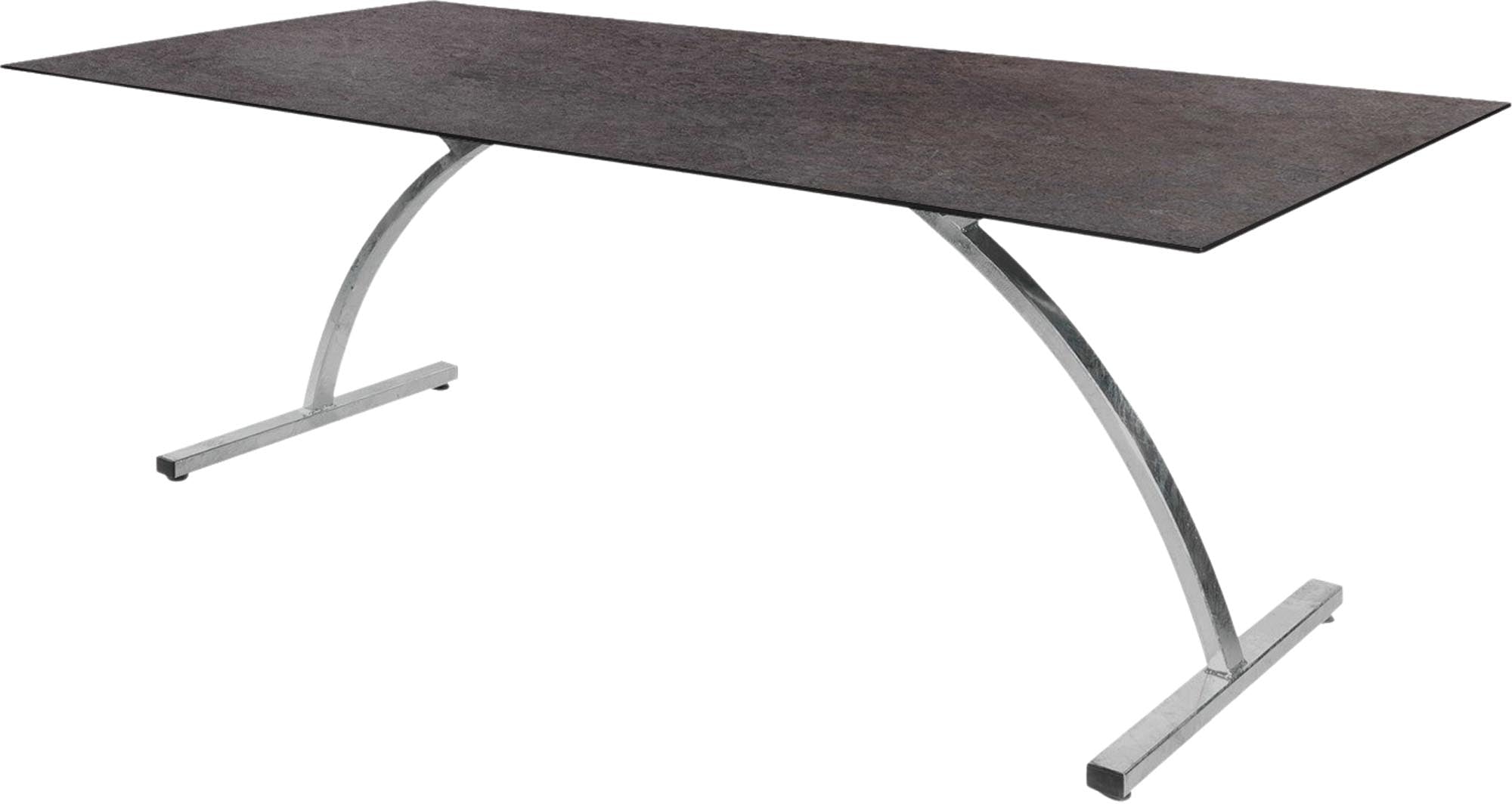 Moderner klappbarer Gartentisch aus langlebigem Glasfaser, 220x100 cm, ideal für gesellige Abende im Freien und vielseitig einsetzbar.