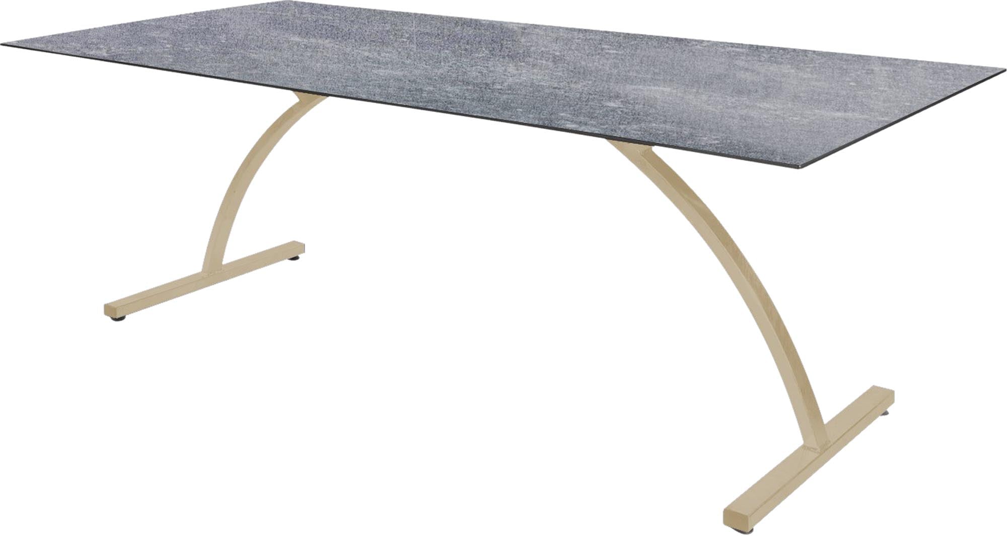 Moderner klappbarer Gartentisch aus langlebigem Glasfaser, 220x100 cm, ideal für entspannte Stunden im Freien und vielseitige Anlässe.
