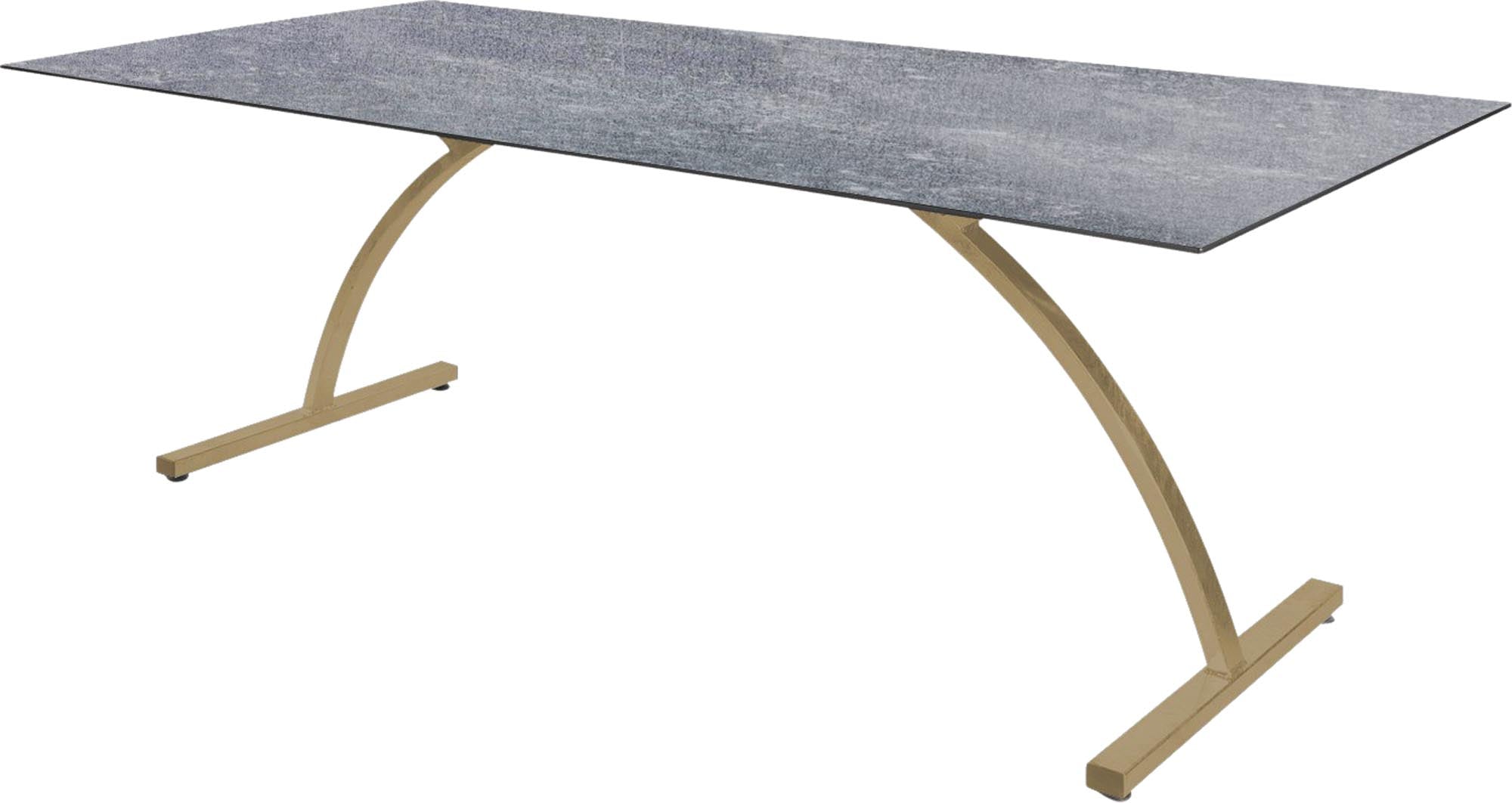 Bernardino Gartentisch aus Glasfaser 220x100 klappbar in Beton präsentiert im Onlineshop von KAQTU Design AG. Gartentisch ist von Schaffner