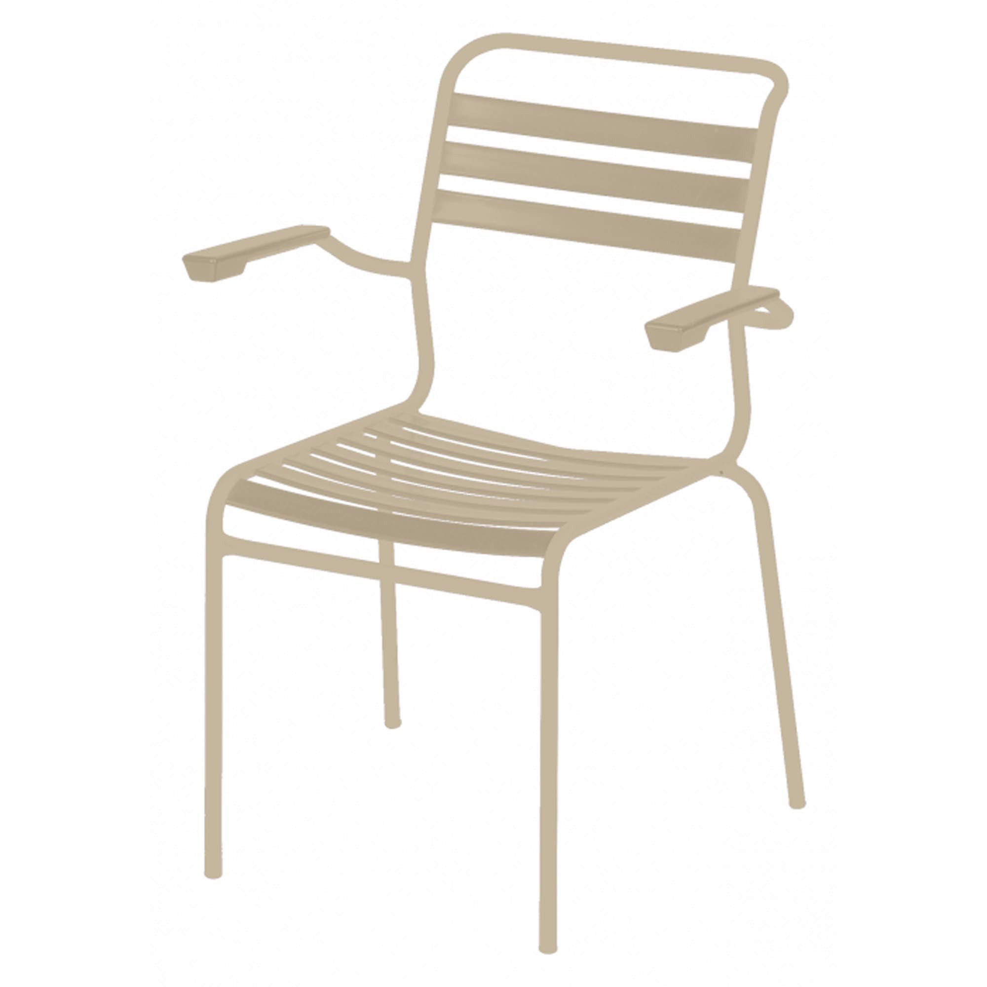 Säntis Lättli-Gartenstuhl mit Armlehne in Pastellbraun präsentiert im Onlineshop von KAQTU Design AG. Gartenstuhl mit Armlehnen ist von Schaffner
